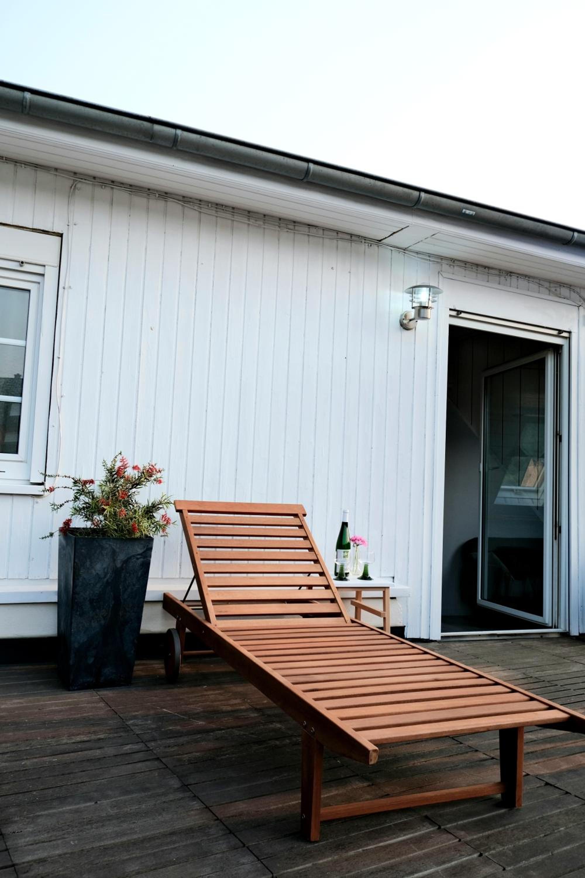 Blue Lagoon Holiday Apartments & Double Room with Balcony