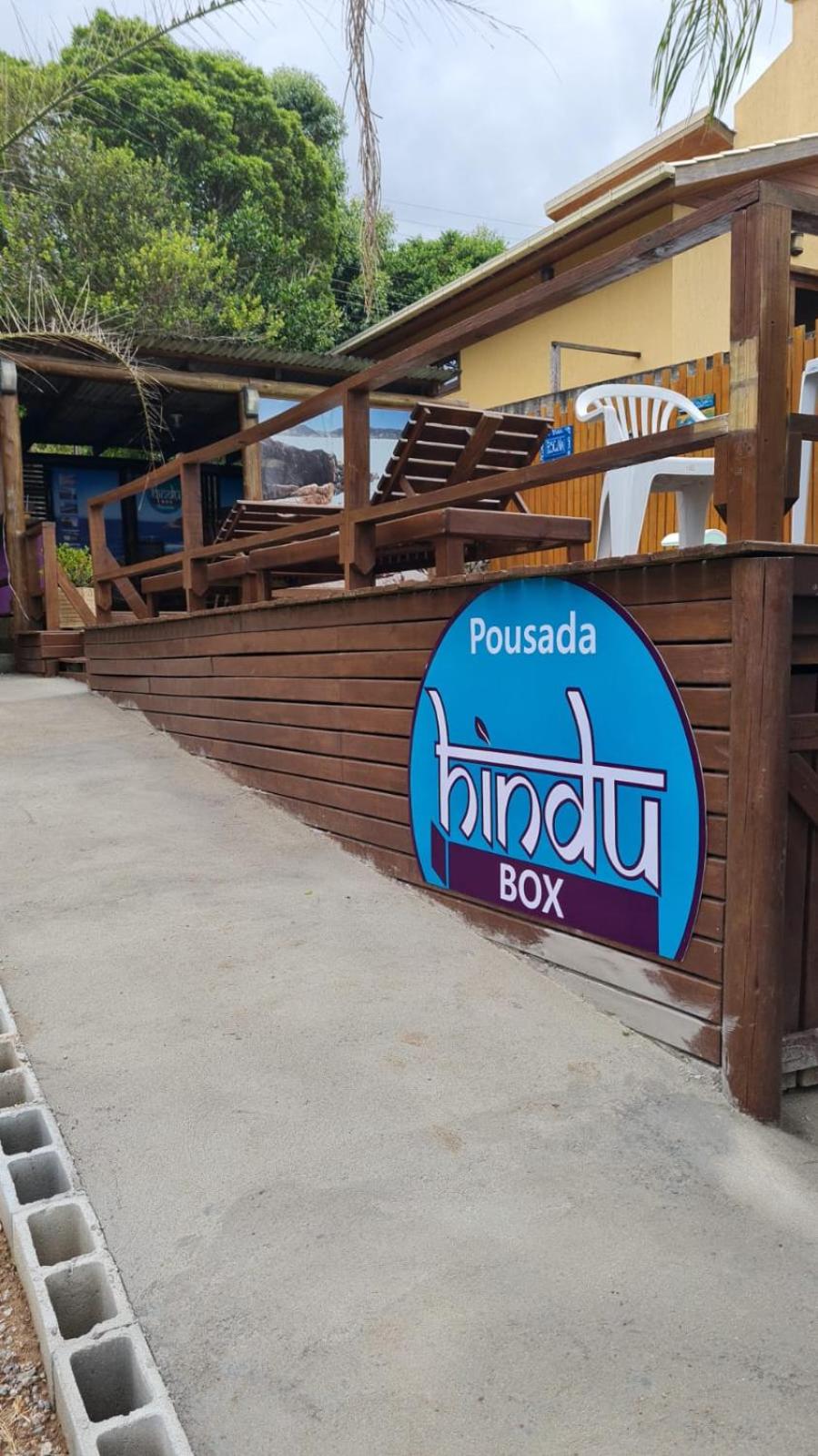 Hindu Box Containers e Cabanas