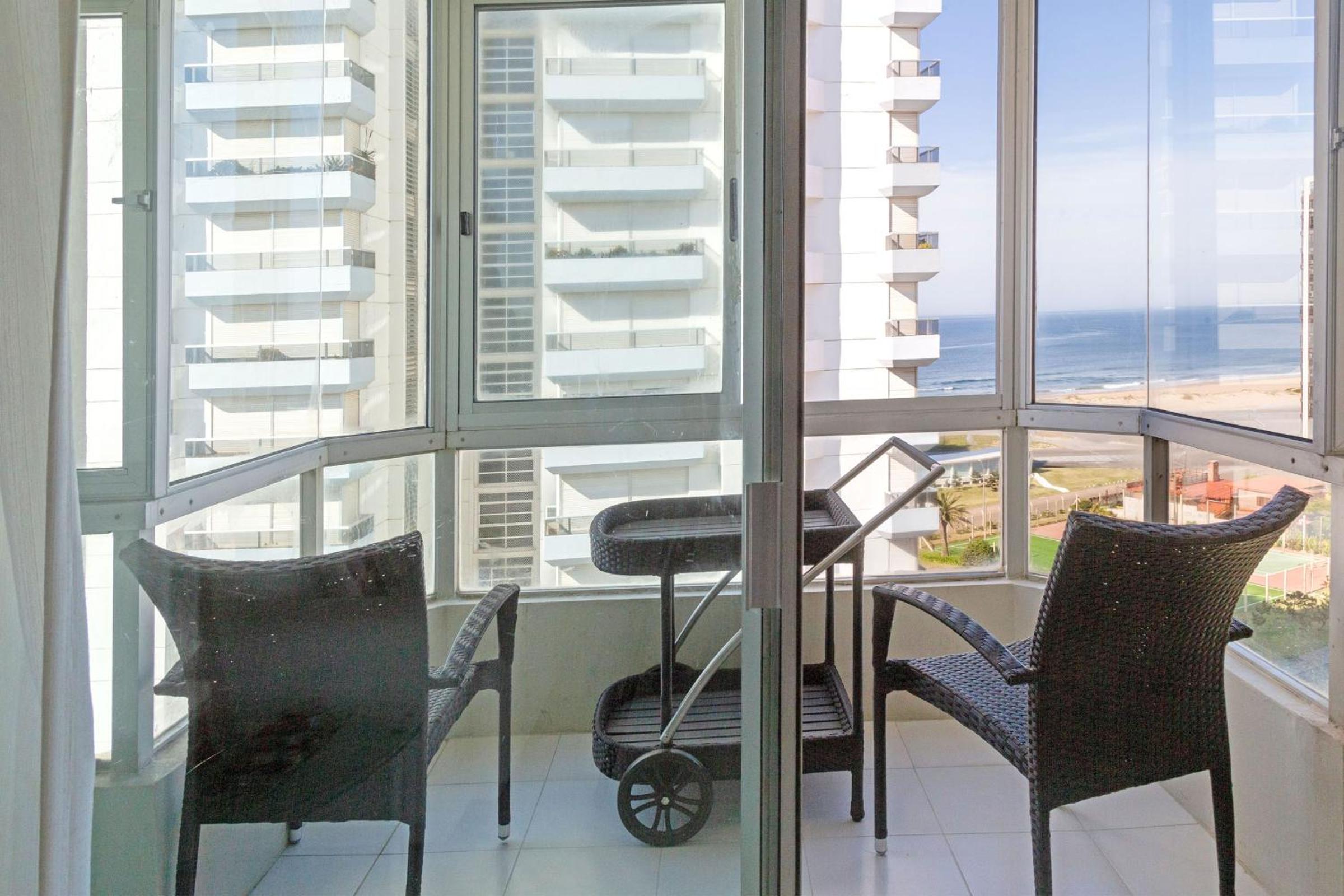 Oceana Suites Torre Marina view 4
