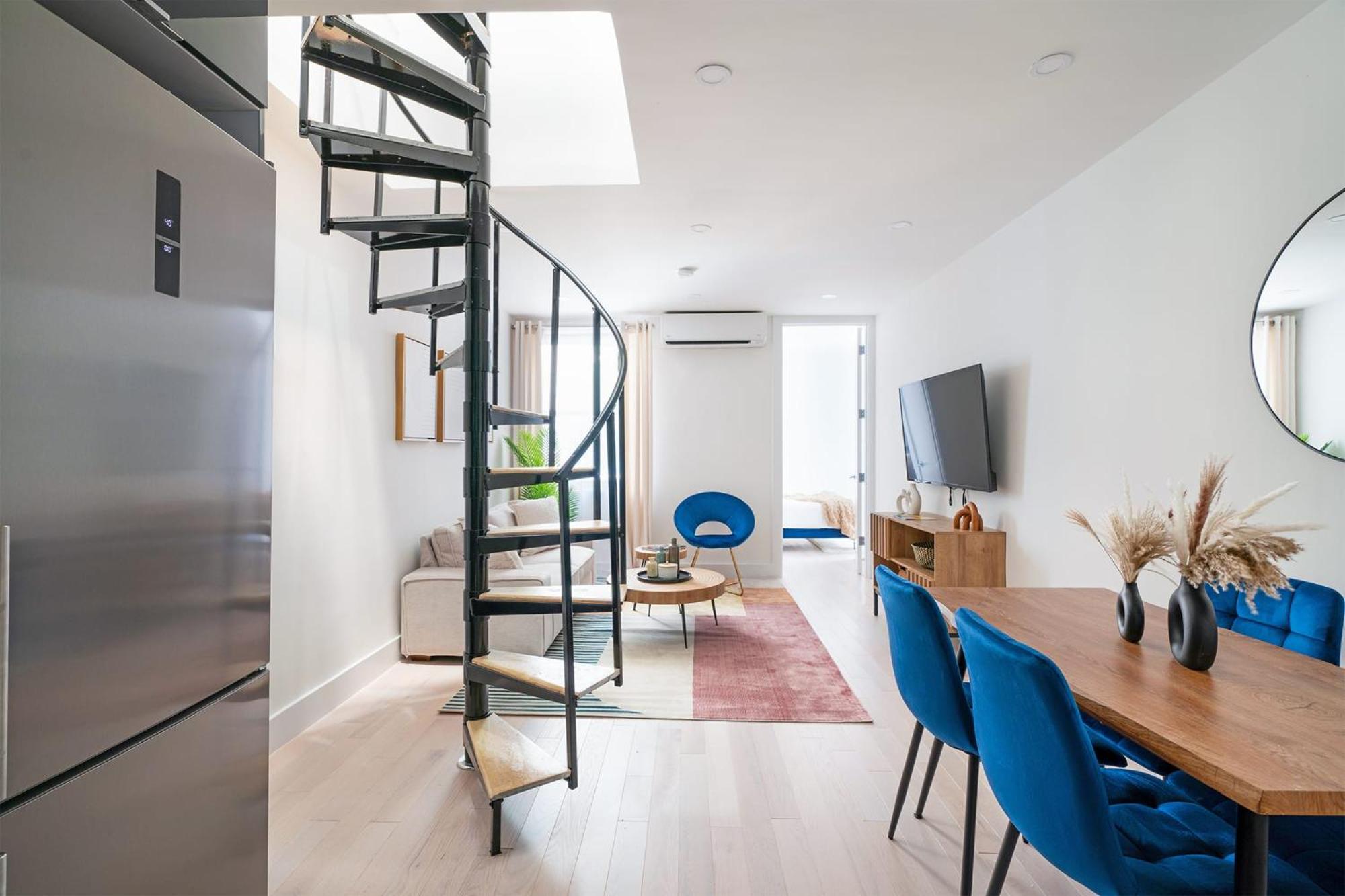 78-4A 2BR Duplex with a Balcony Prime UES
