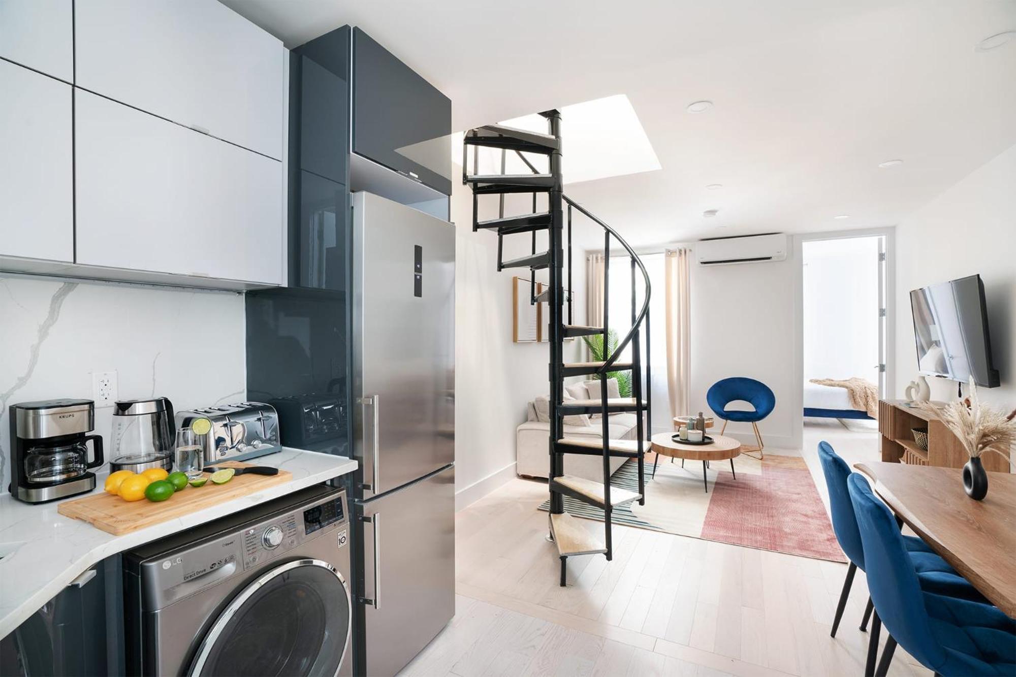 78-4A 2BR Duplex with a Balcony Prime UES