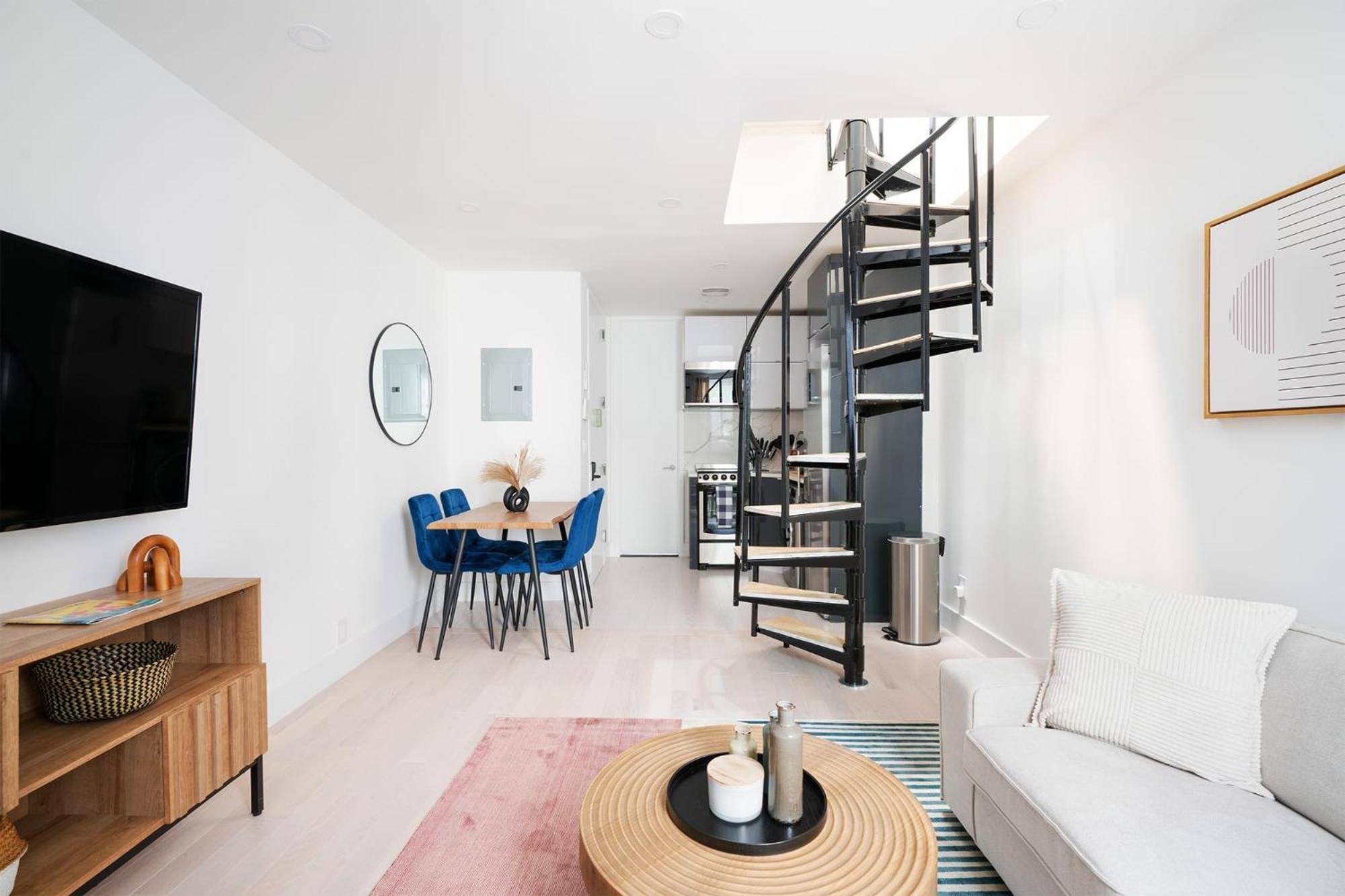 78-4A 2BR Duplex with a Balcony Prime UES