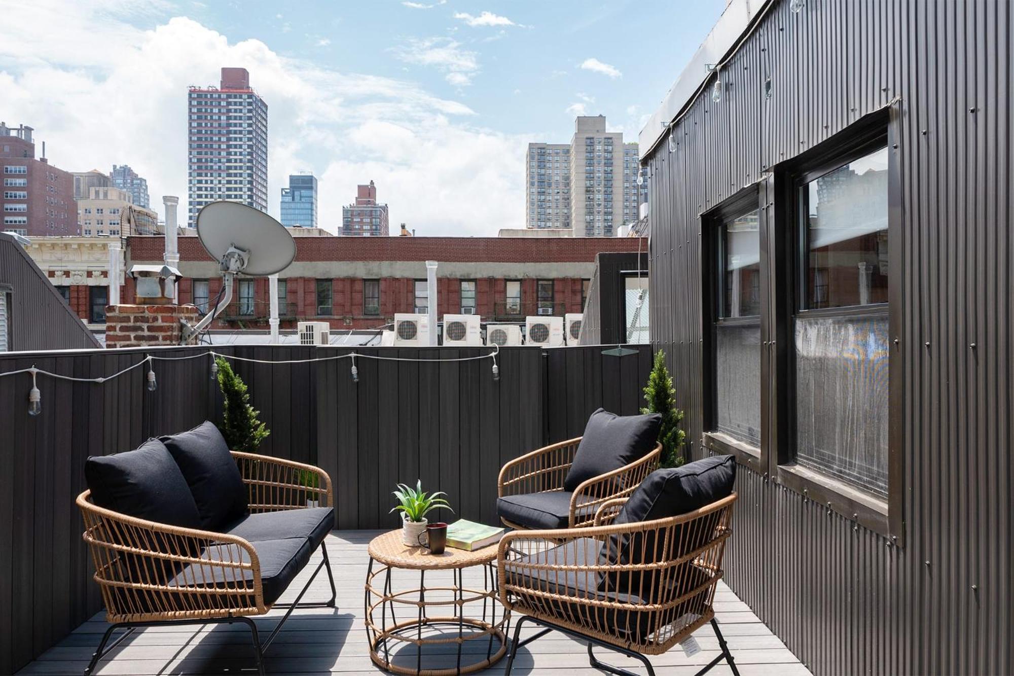 78-4A 2BR Duplex with a Balcony Prime UES