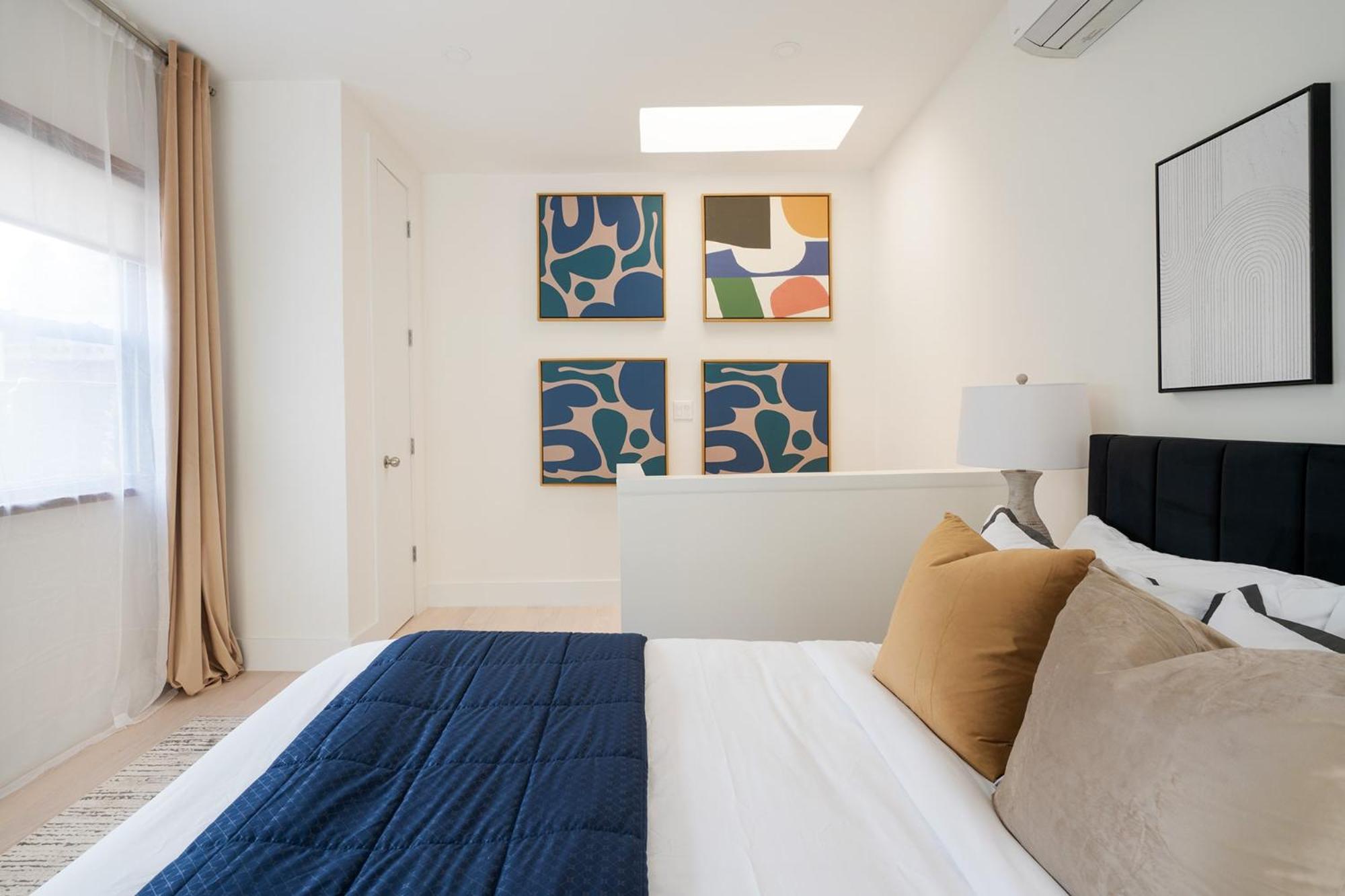 78-4A 2BR Duplex with a Balcony Prime UES