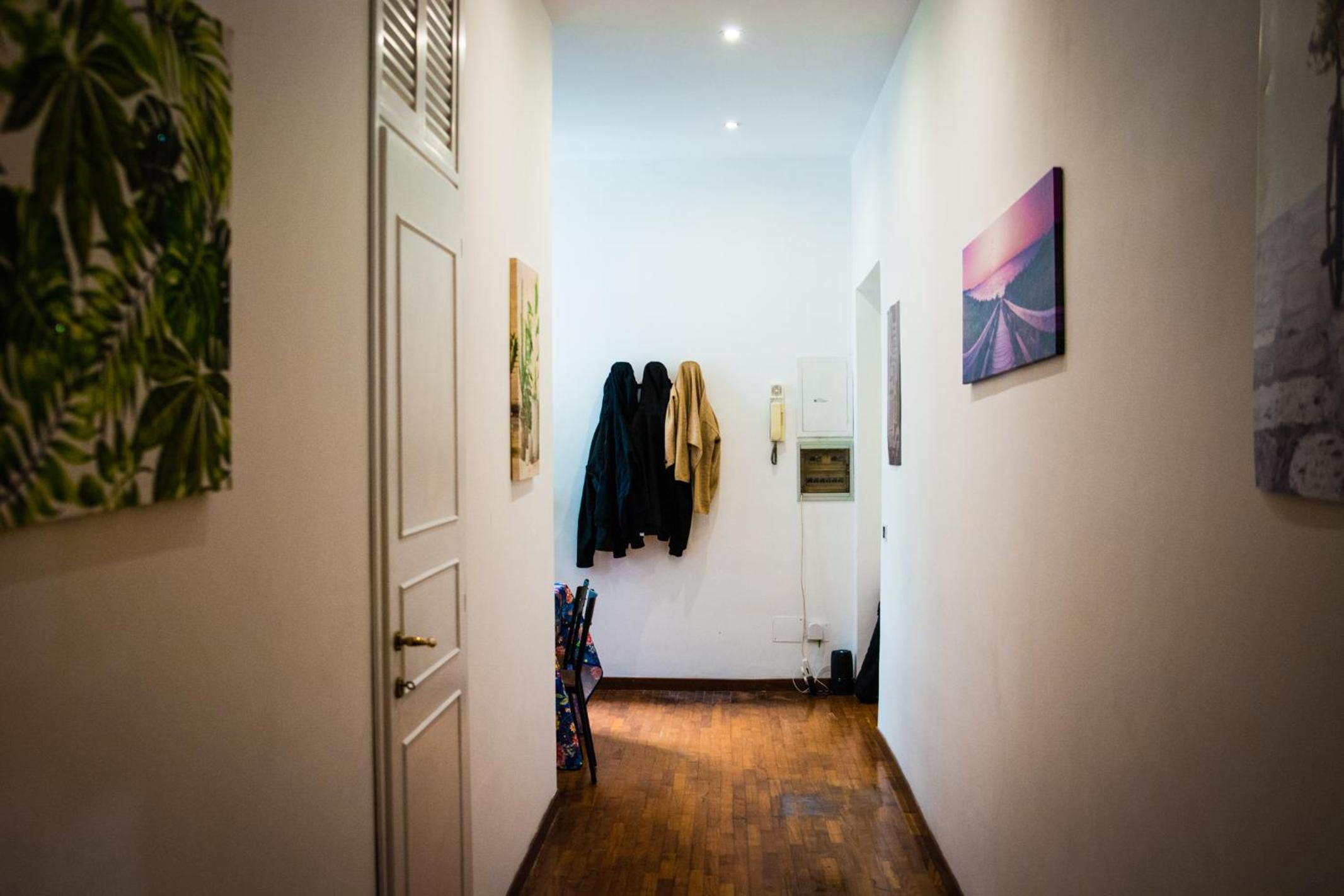 Praty Rooms