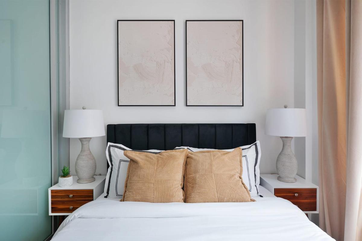 78-3C Newly renovated 1BR WD Walk 2 Central Park