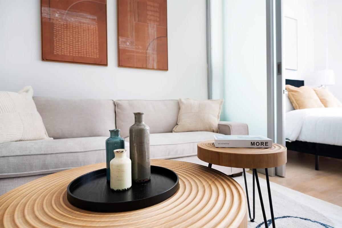 78-3C Newly renovated 1BR WD Walk 2 Central Park