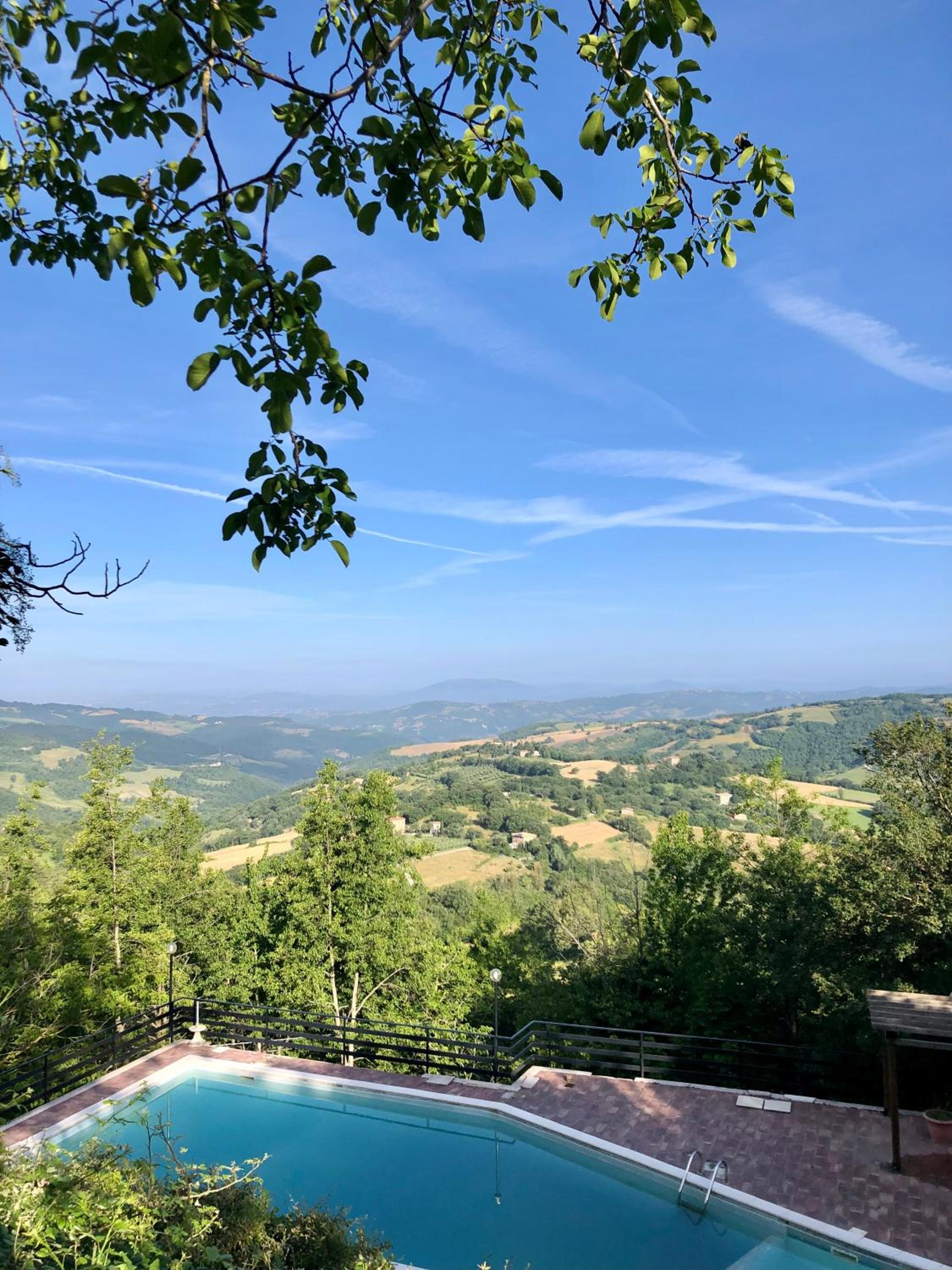 Agriturismo Tra Le Colline view 4