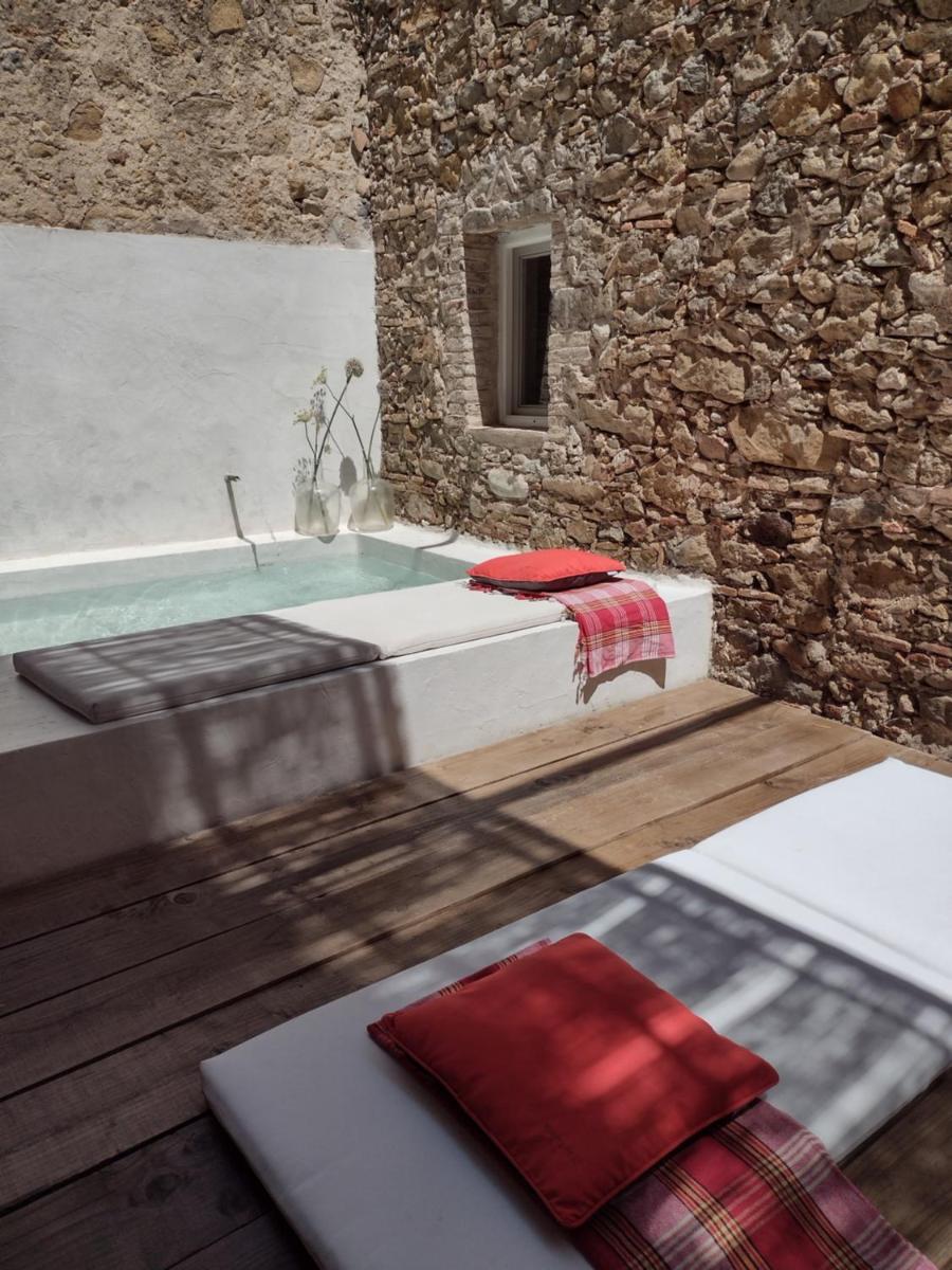 CAN TANDO Restored catalan old barn to enjoy peaceful rural simplicity photo 2