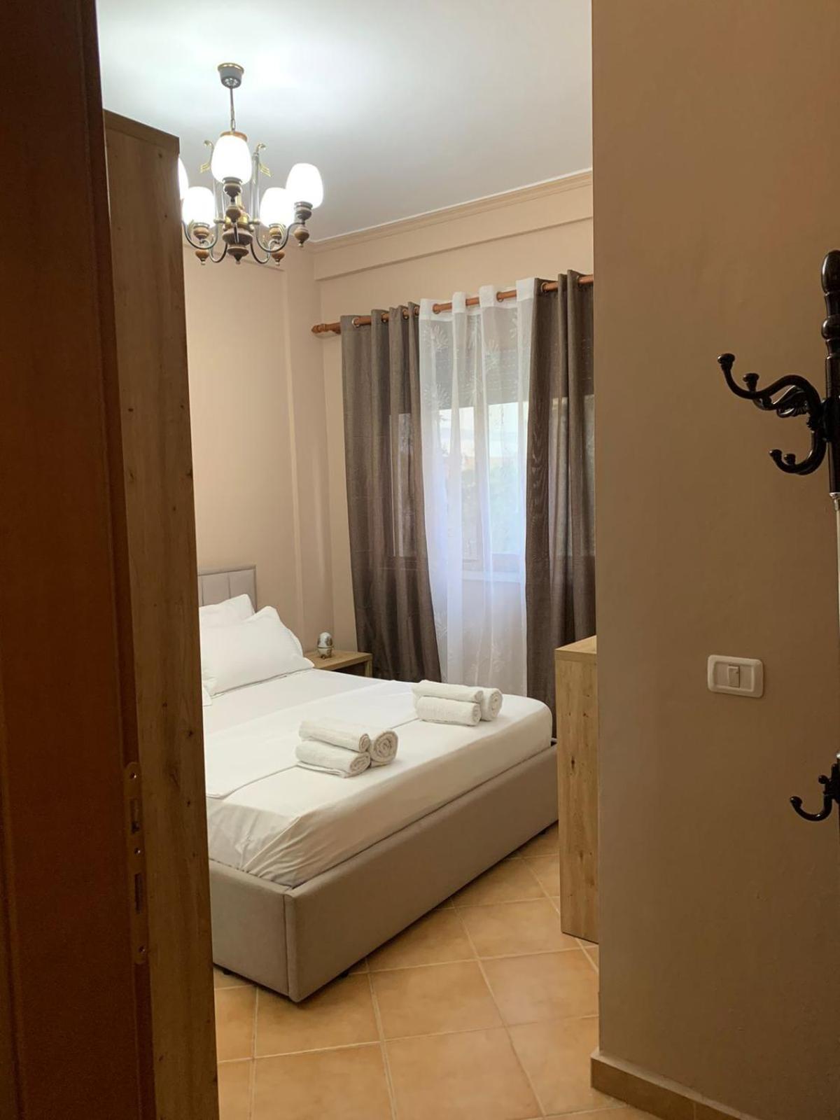 RoAr Apartment