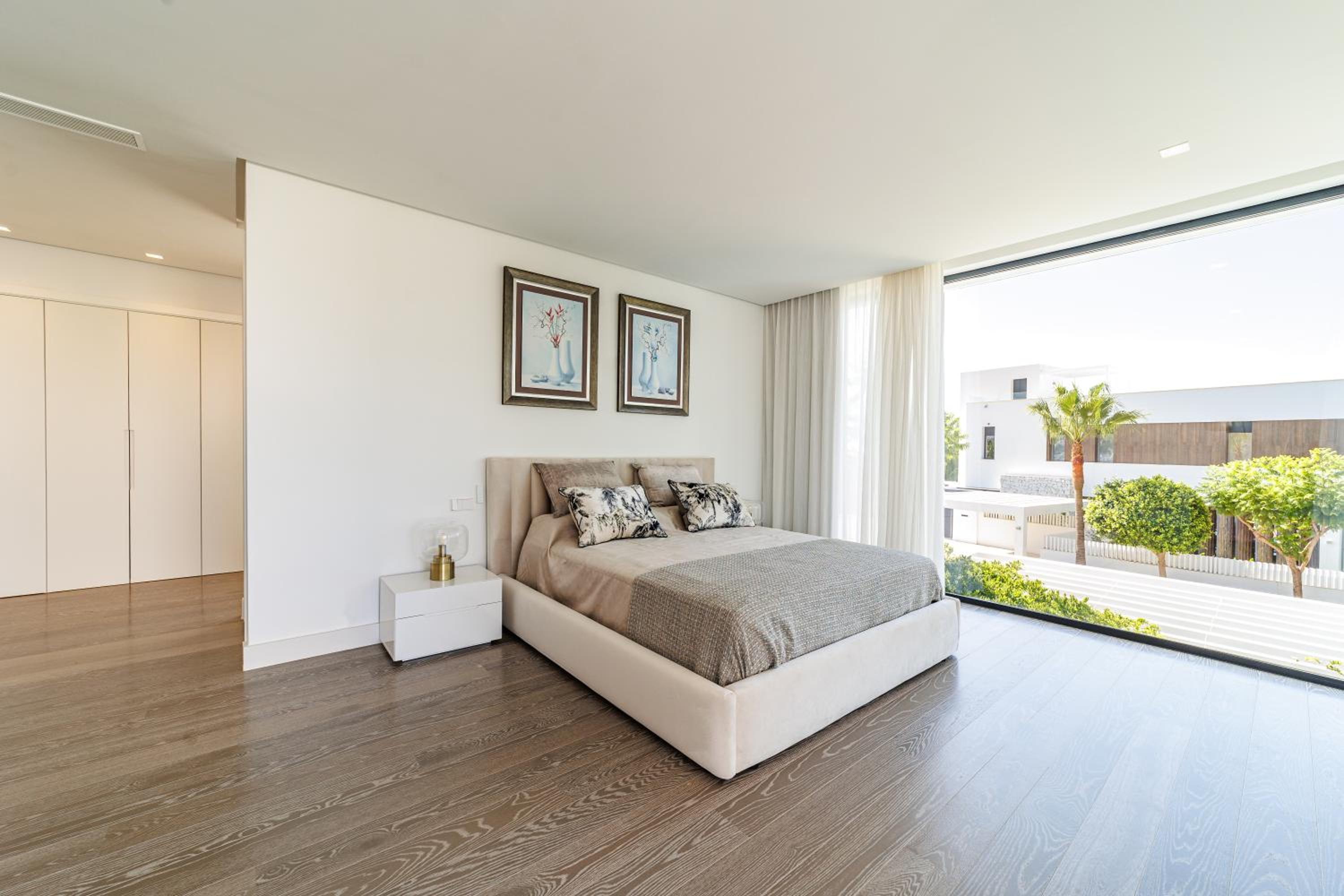 Luxury Villa MBH