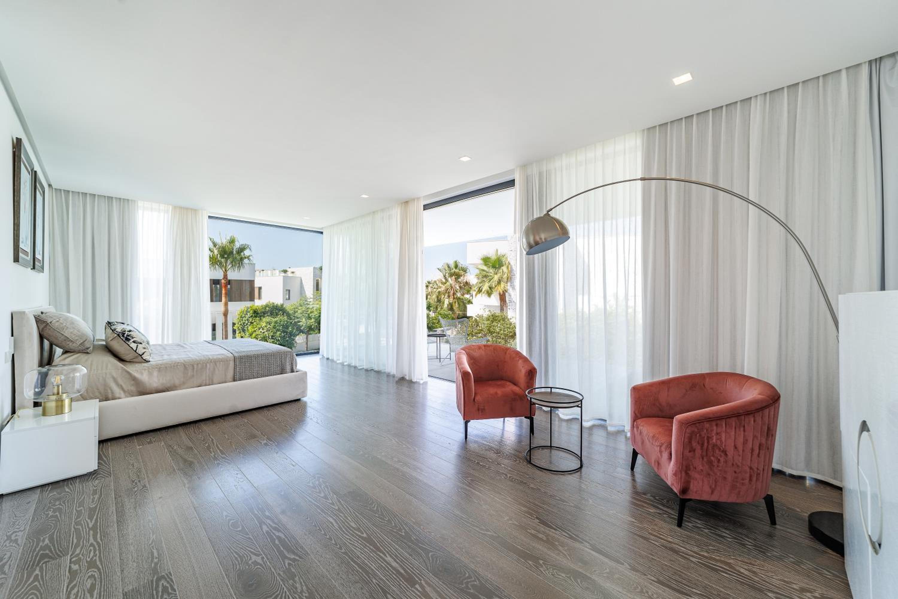 Luxury Villa MBH