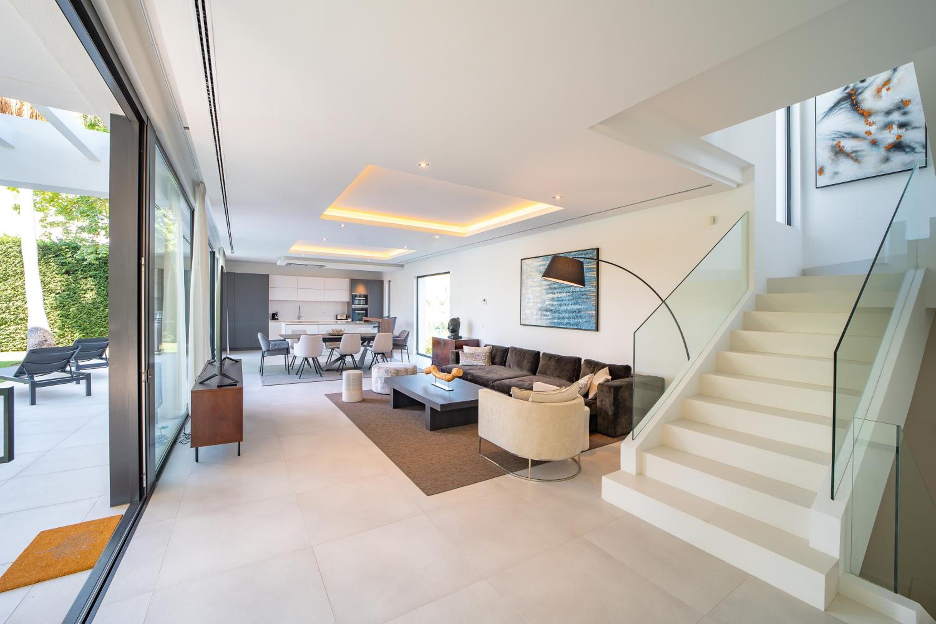 Luxury Villa MBH