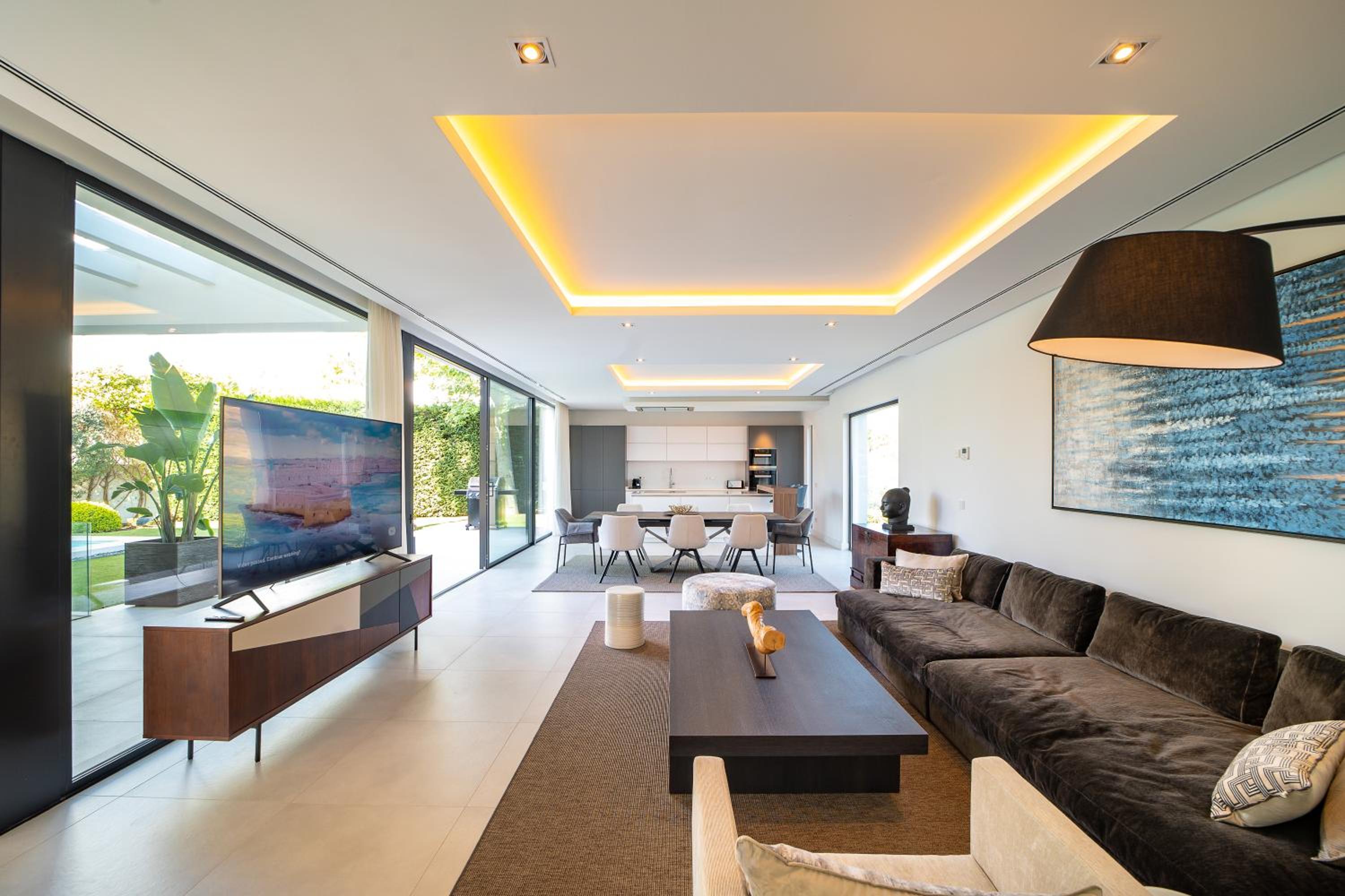 Luxury Villa MBH