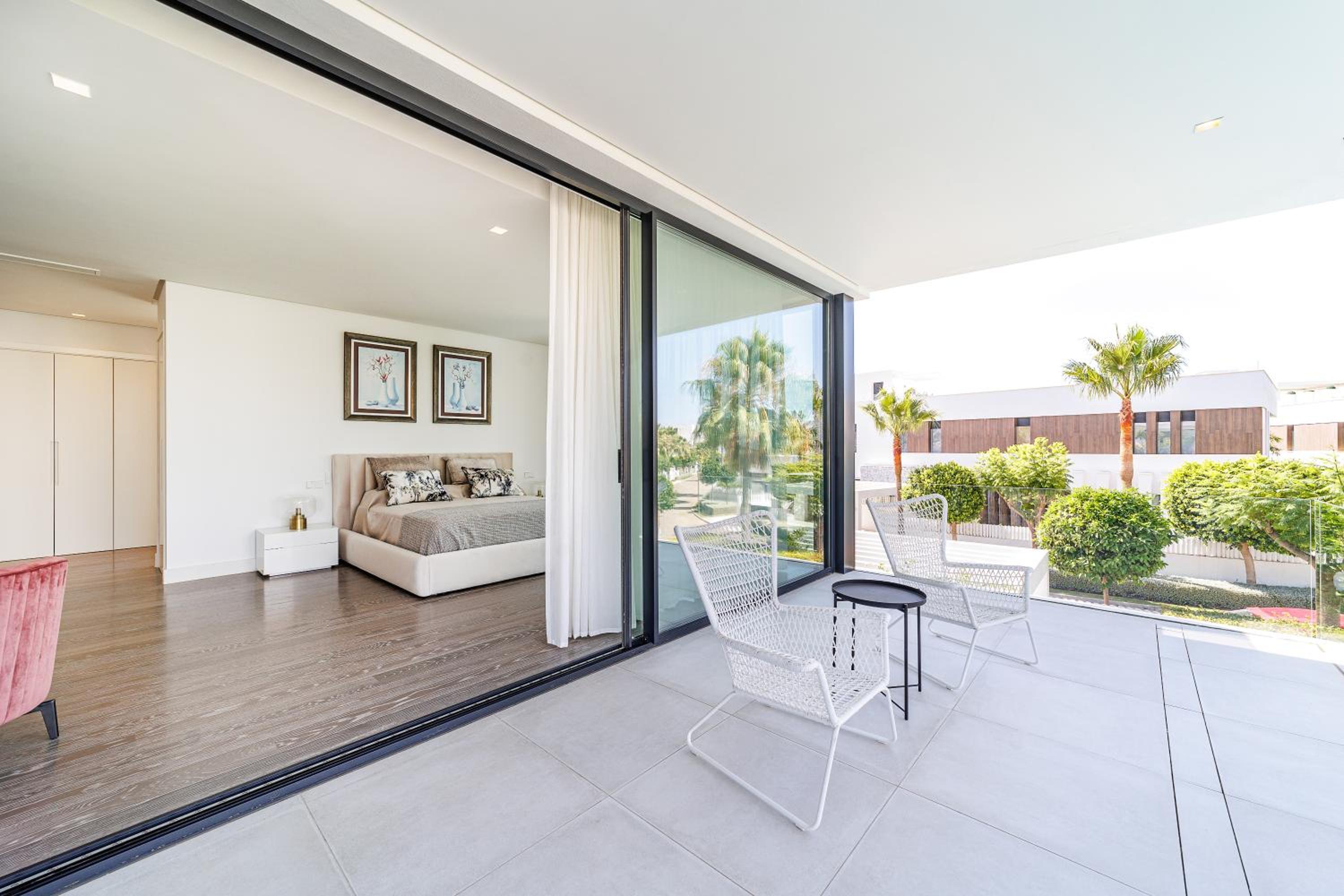 Luxury Villa MBH