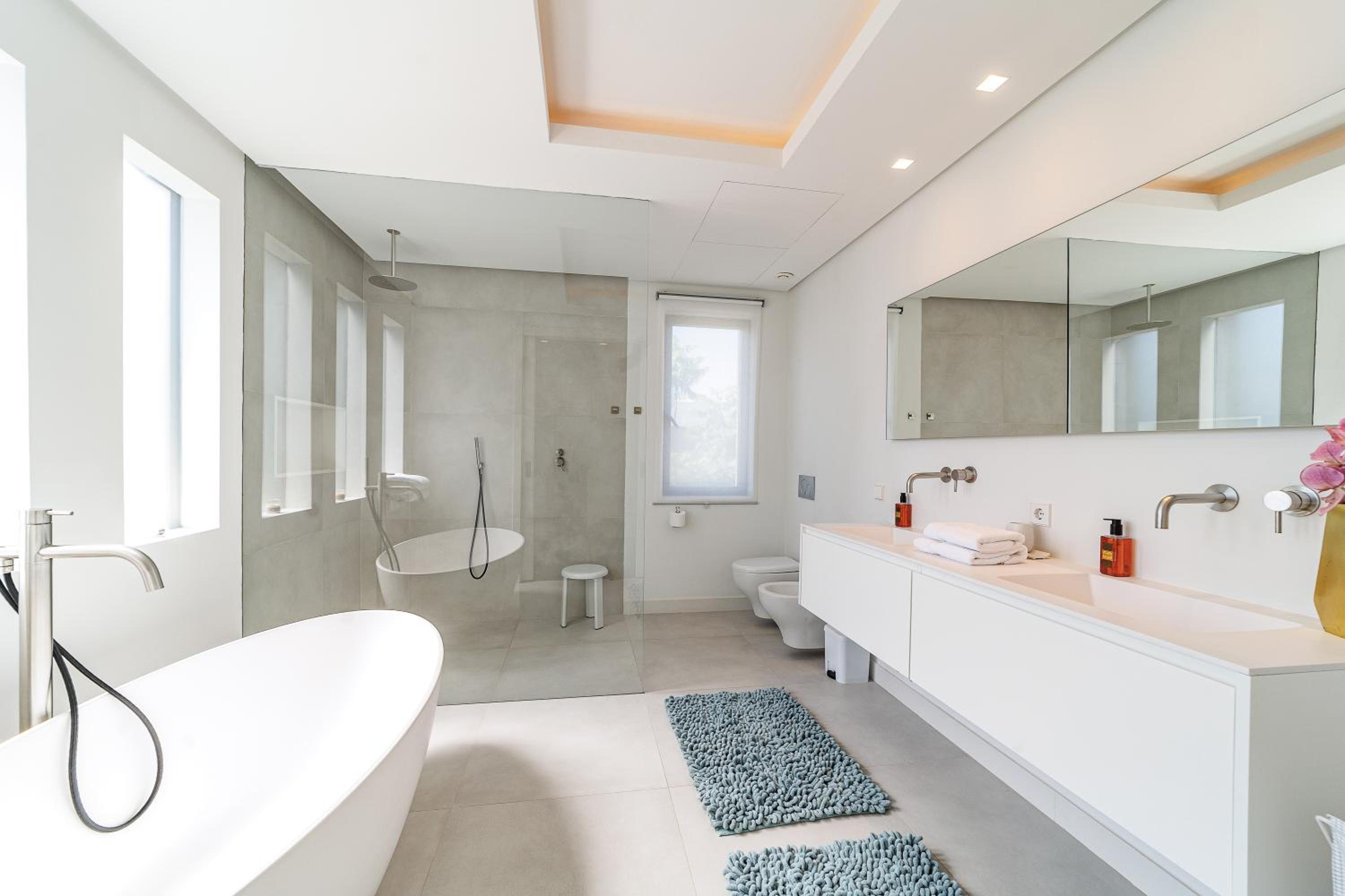Luxury Villa MBH