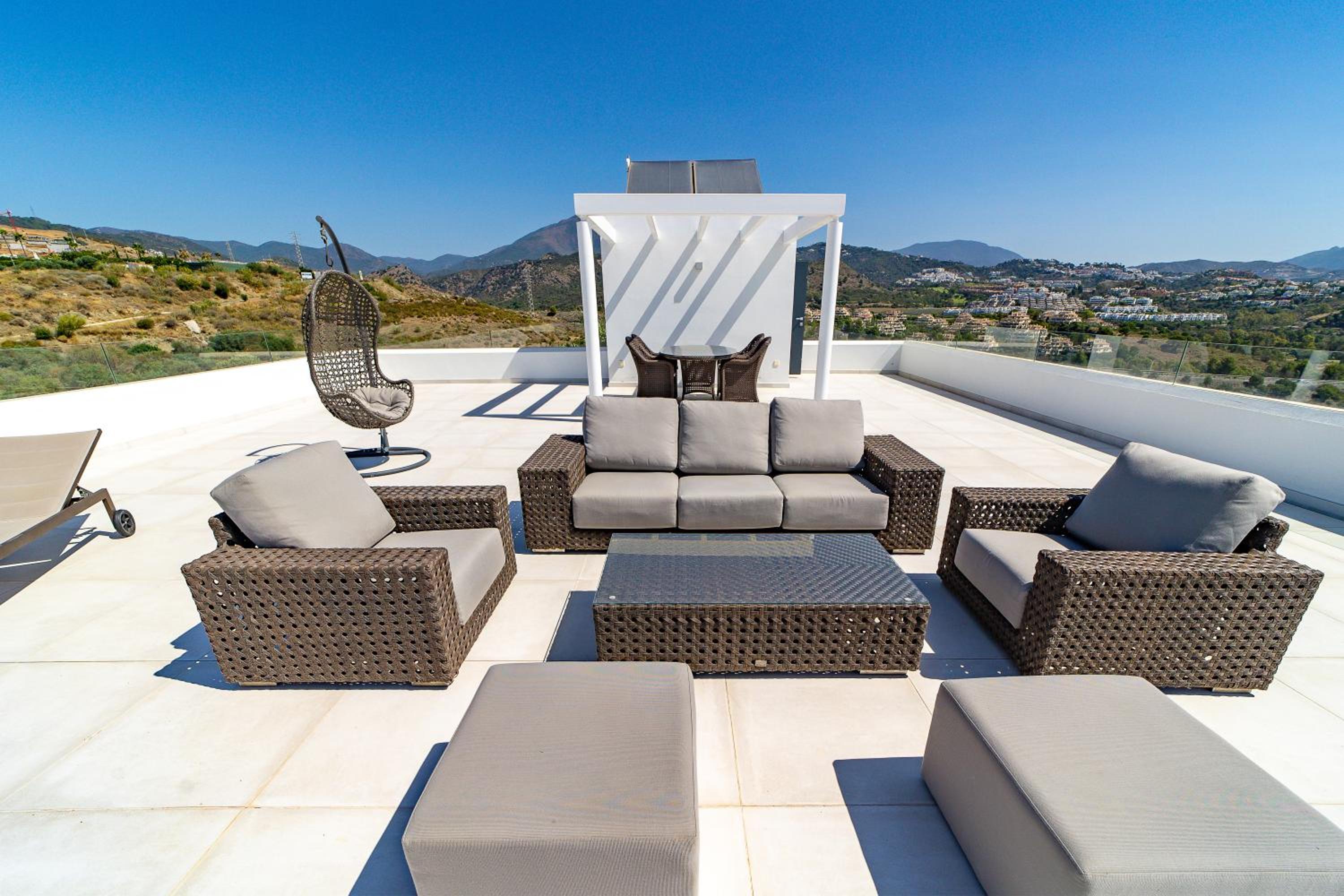 Luxury Villa MBH