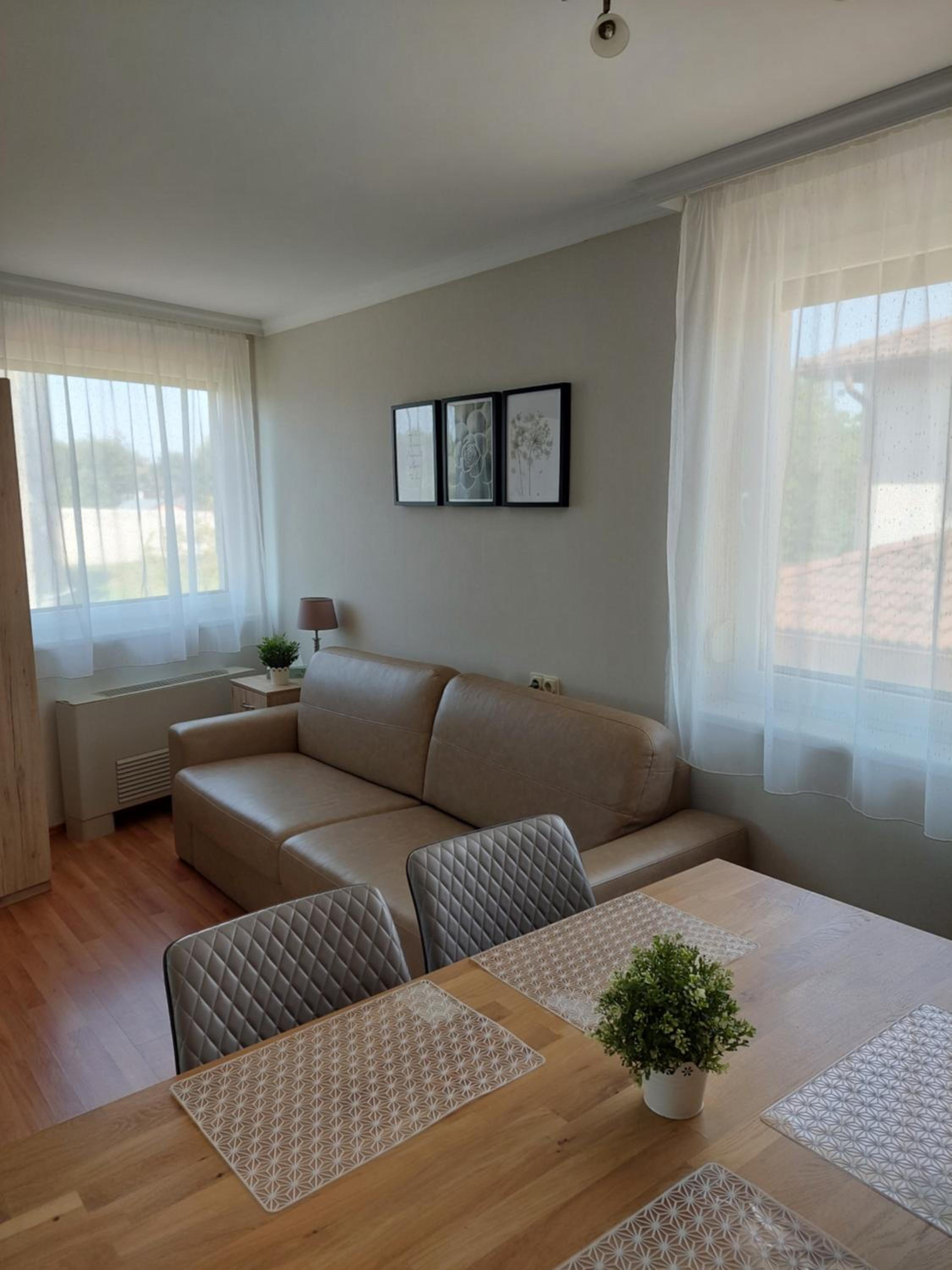 Elek Apartmanház