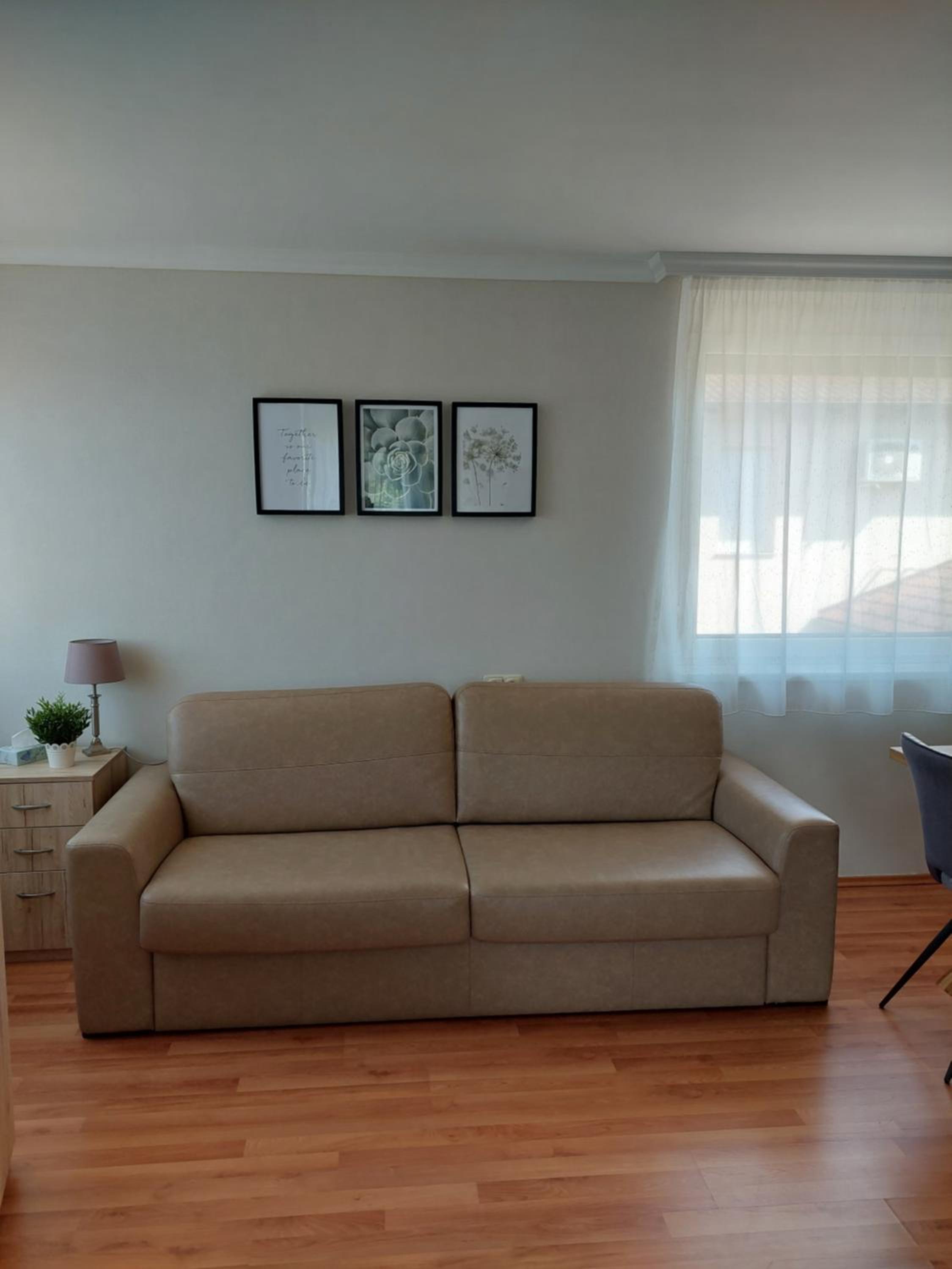 Elek Apartmanház