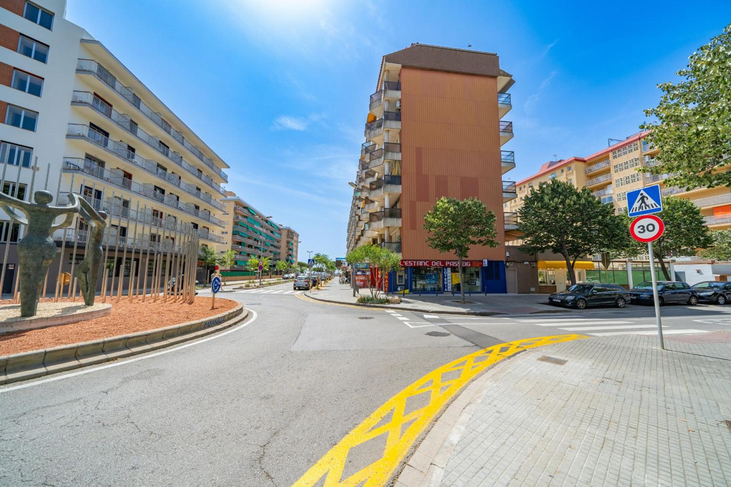 HomeHolidaysRentals Playamar - Costa Barcelona