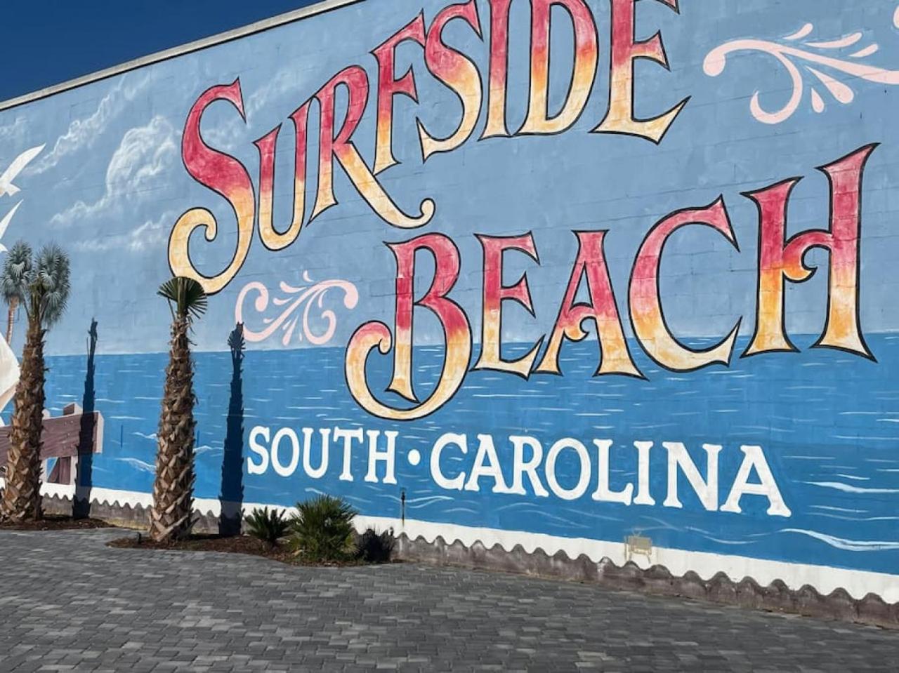 Cast Away -- 3 Blocks to Surfside Beach and Dining view 5