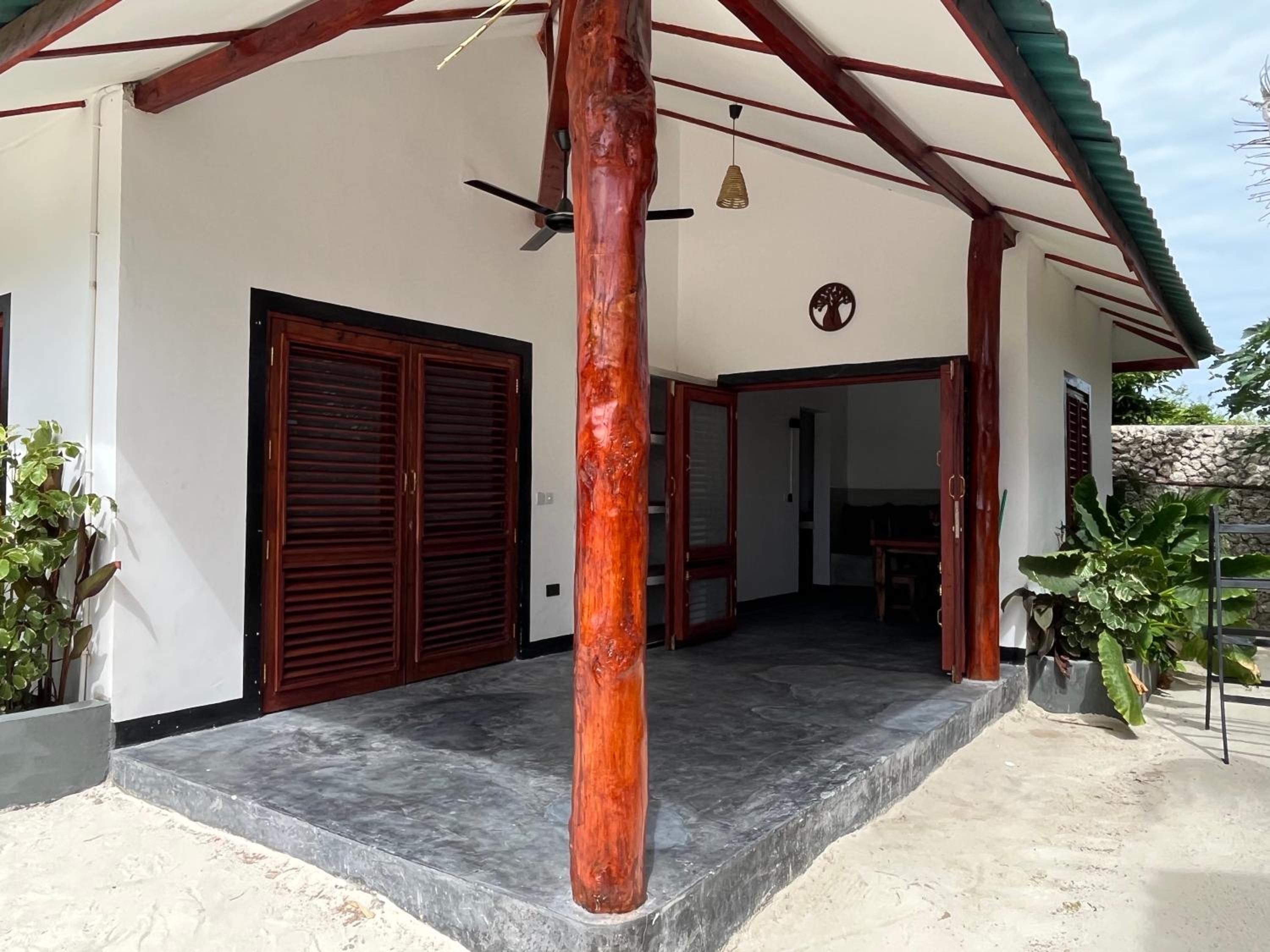 Baobab Bungalows