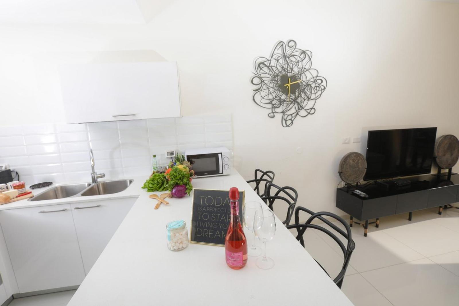 JTower Royal Suites - Alefimmoed