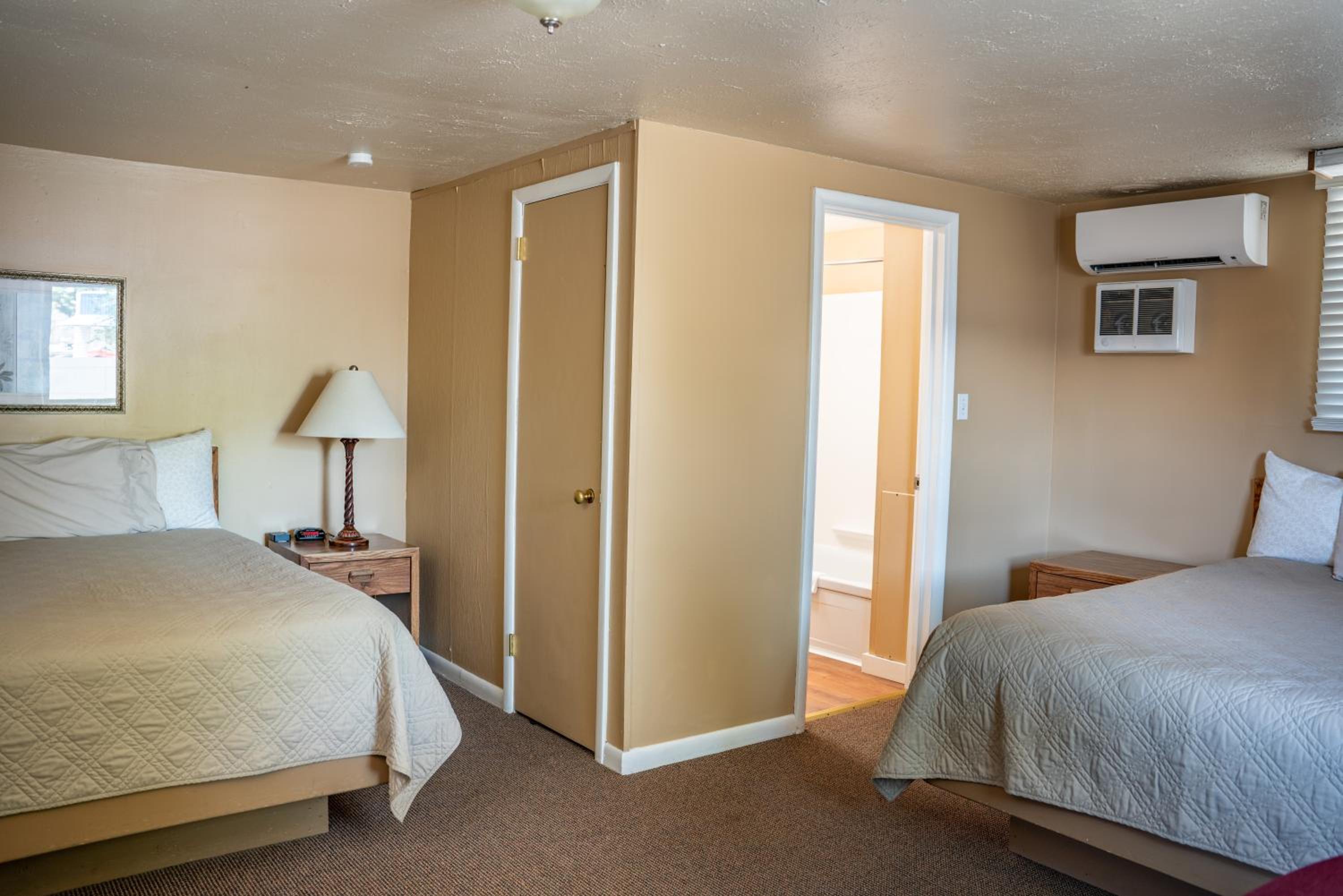 Oregon Trail Inn - Property Image 3