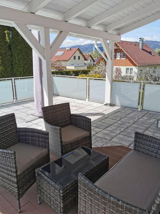 Großzügige Wohnung mit Terrasse
