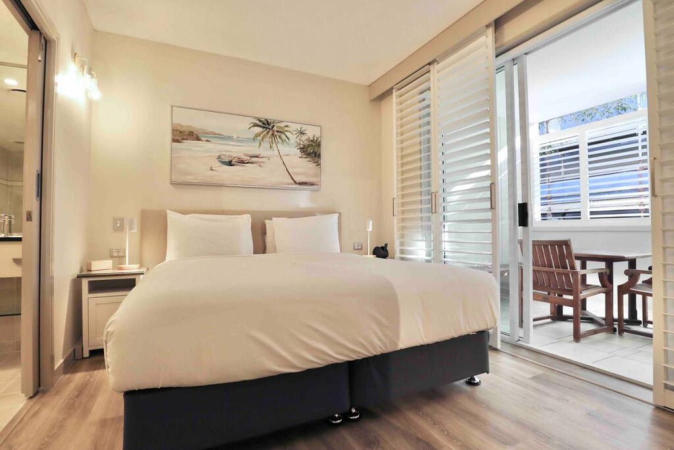 Hastings St Freshly renovated 513