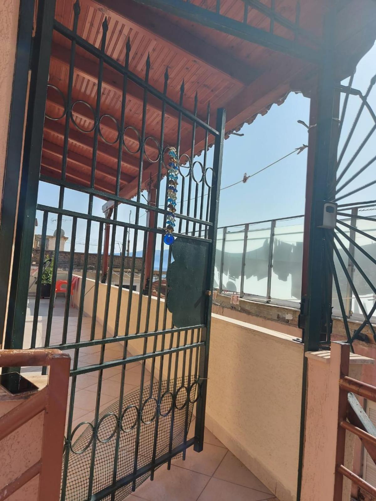 July Seaview Apartments