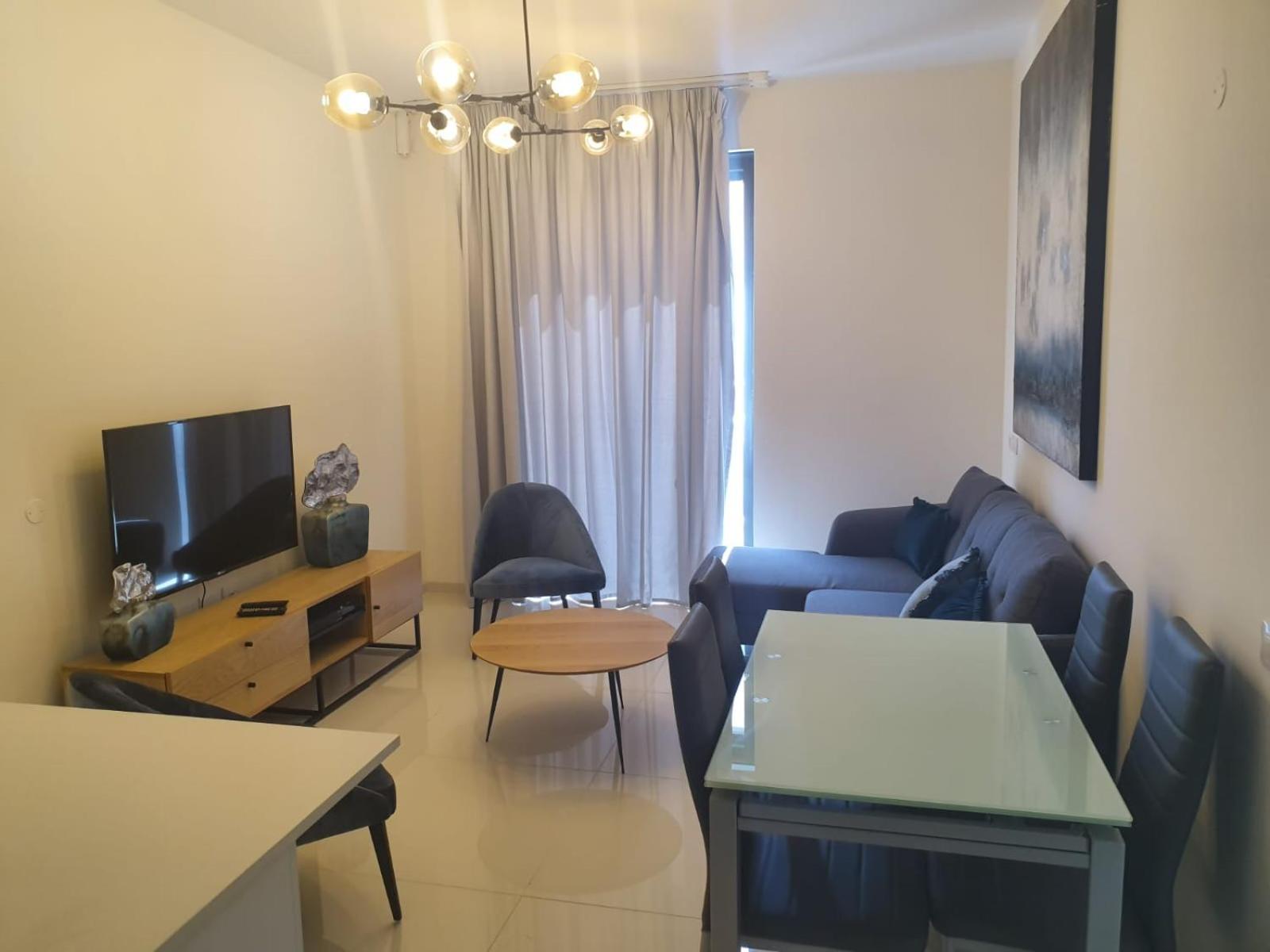 JTower Royal Suites - Alefimmoed