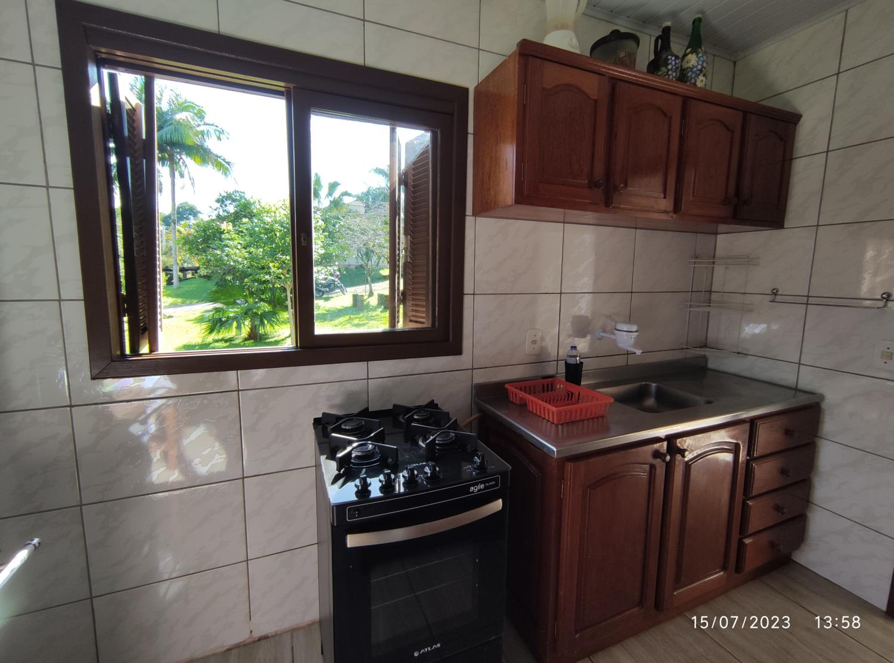 Casa térrea em meio ao verde!
