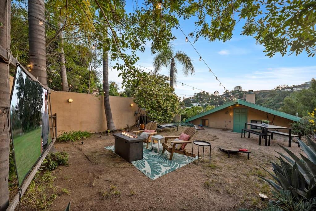 Laurel Canyon Hideaway - booking issues email Lawrencelaurelcyn at gmail