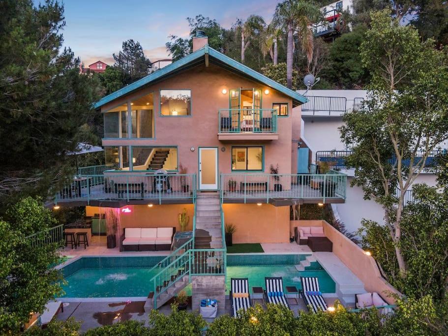 Laurel Canyon Hideaway - booking issues email Lawrencelaurelcyn at gmail