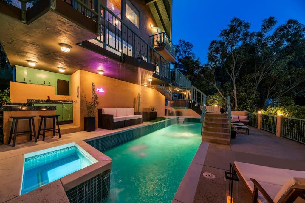 Laurel Canyon Hideaway - booking issues email Lawrencelaurelcyn at gmail