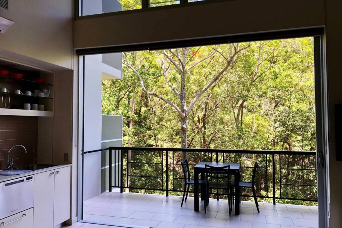 2 Bedroom Retreat above Hastings Street 8403