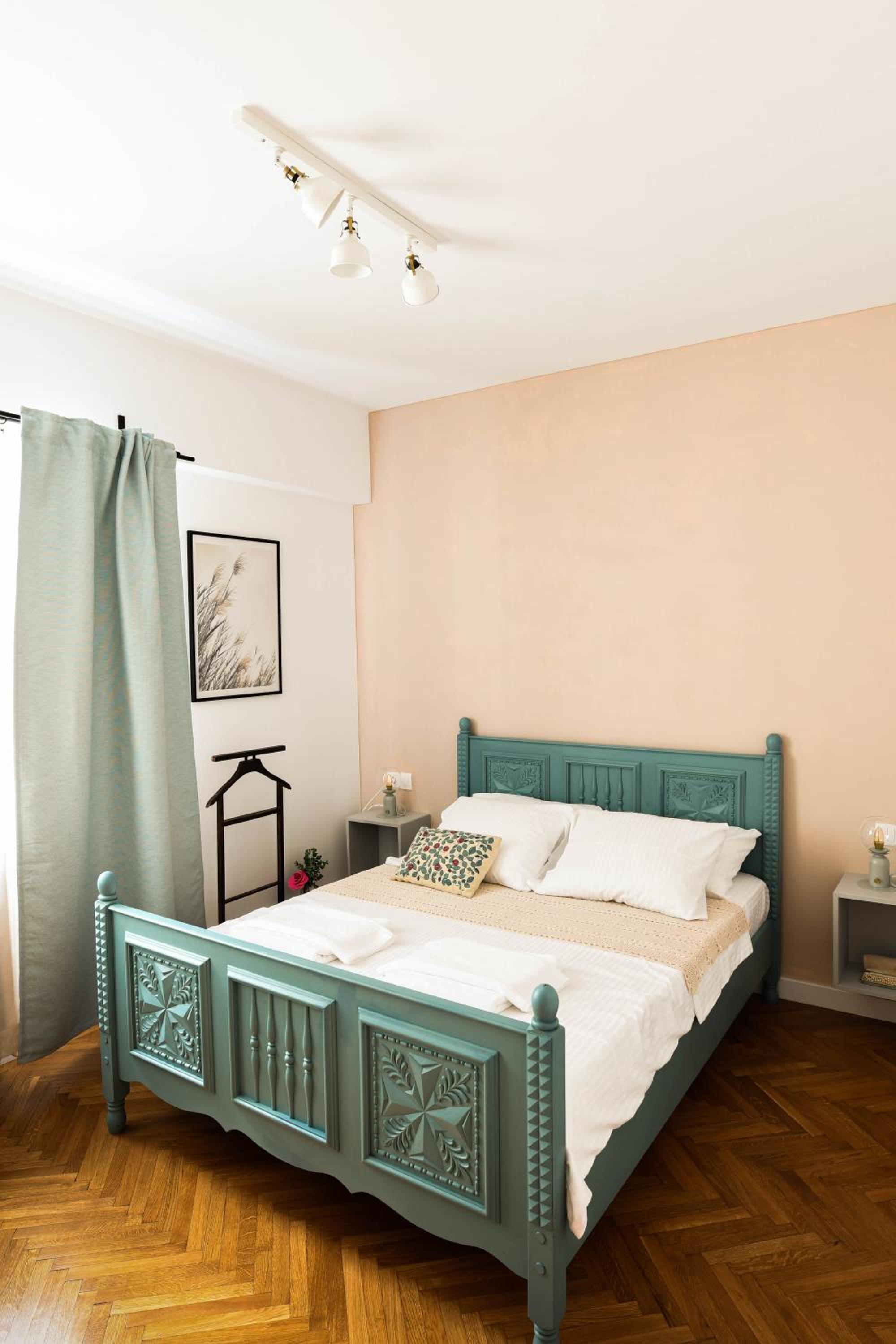 The Bridge Apartment