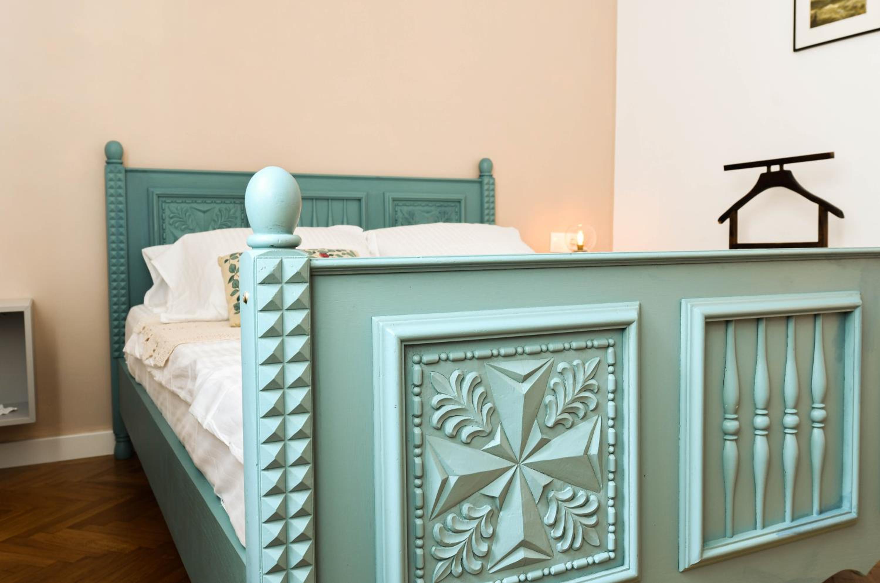 The Bridge Apartment