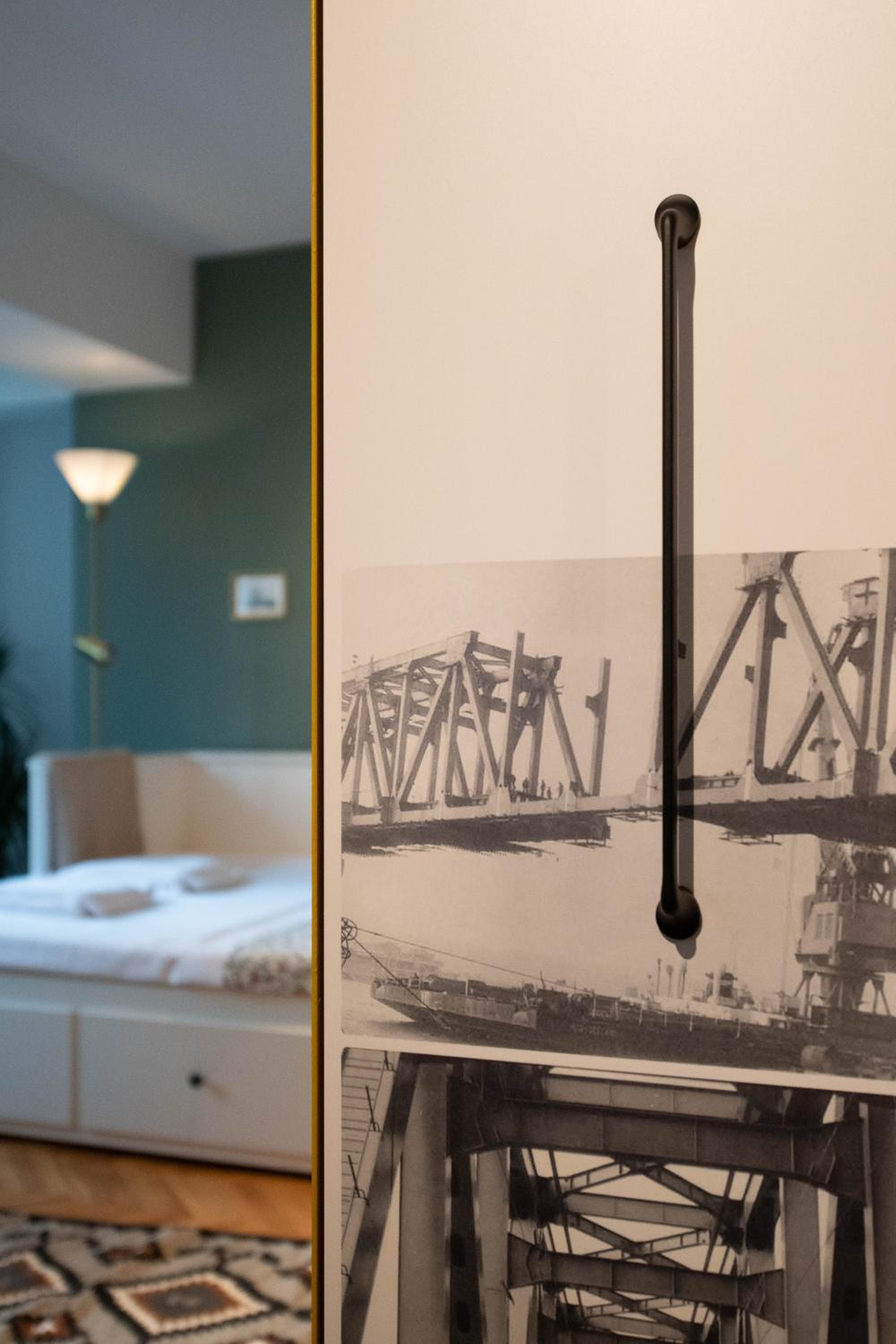 The Bridge Apartment