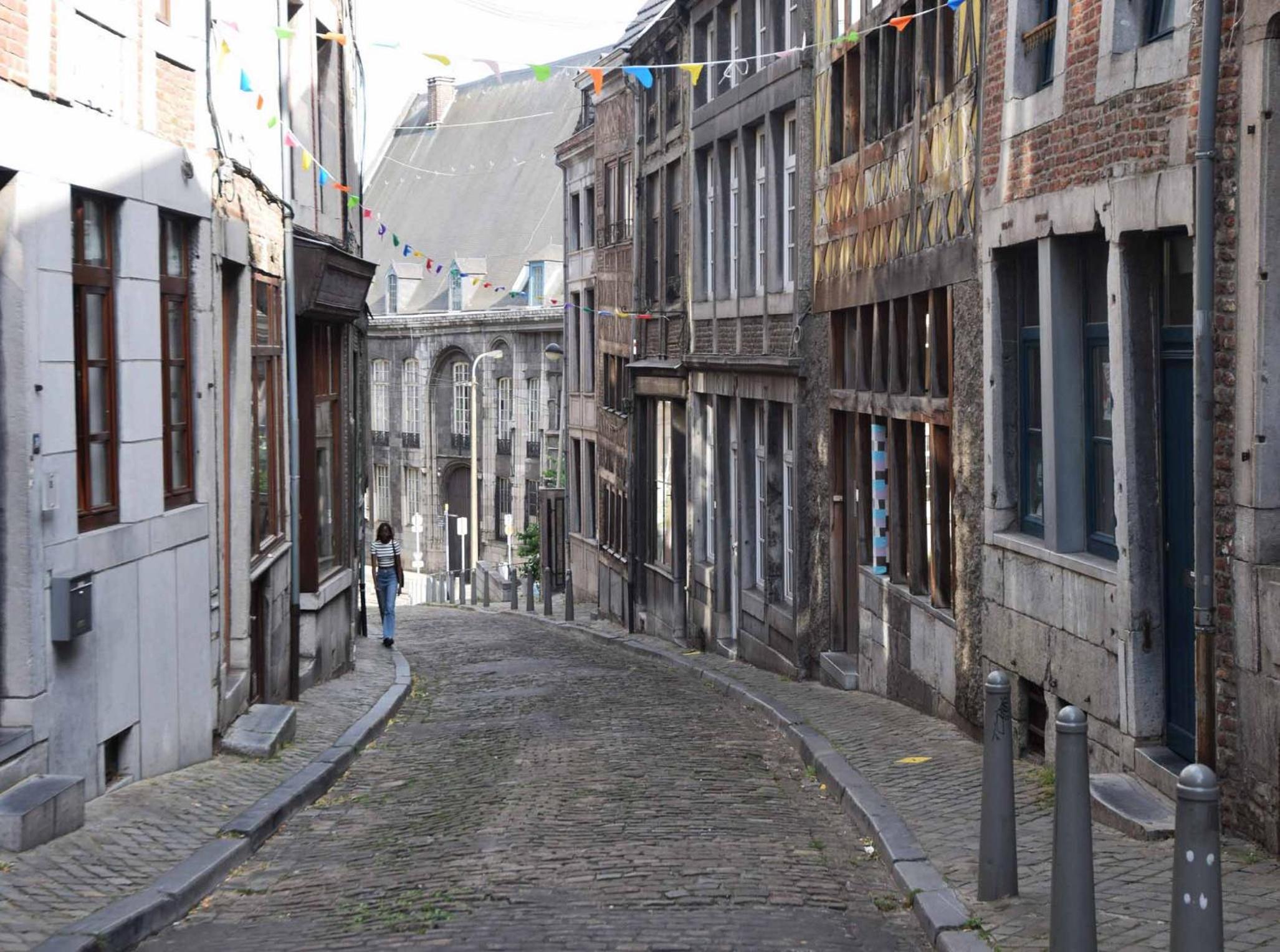 Bonjour Pierreuse