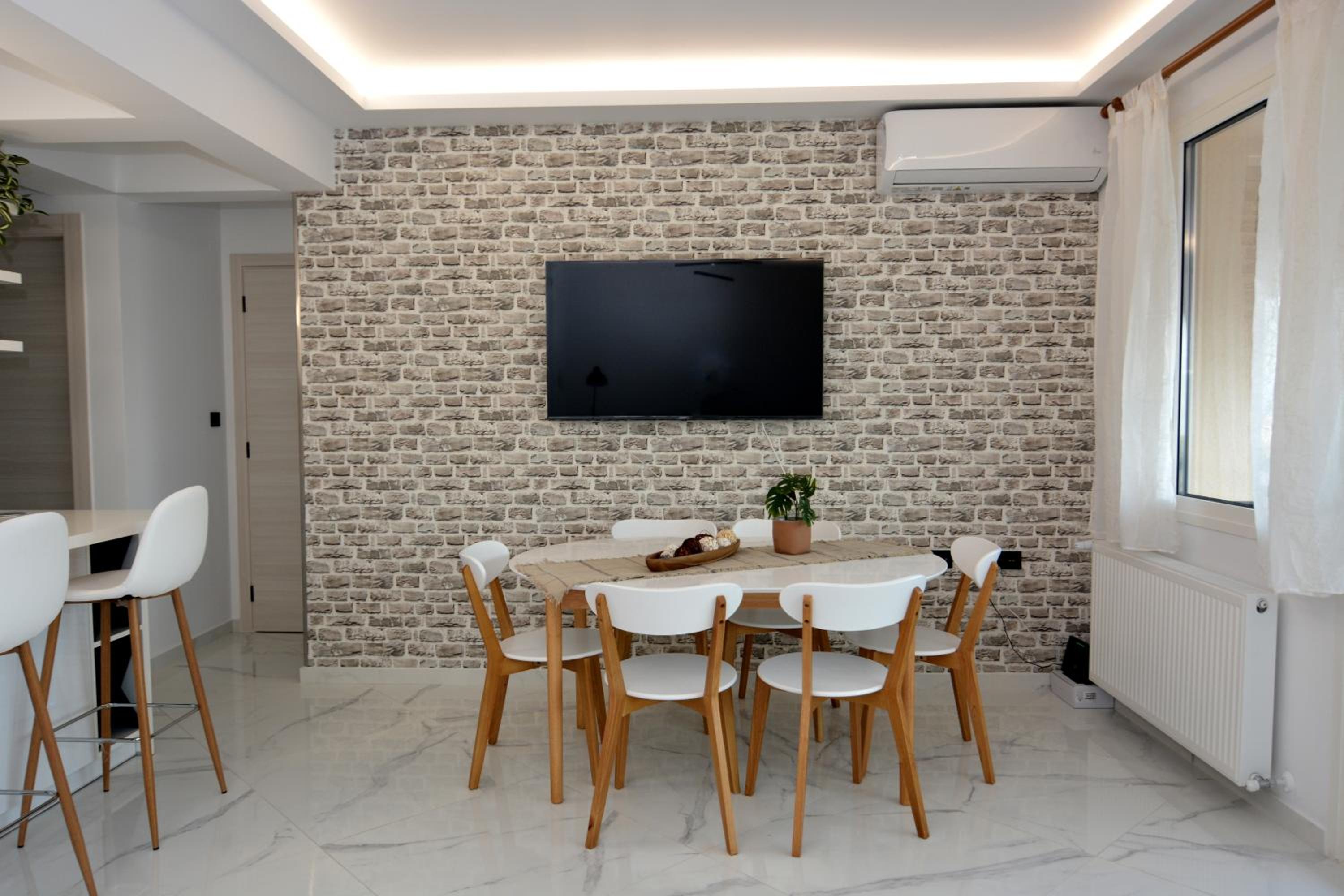 La Casa Blanca view 2