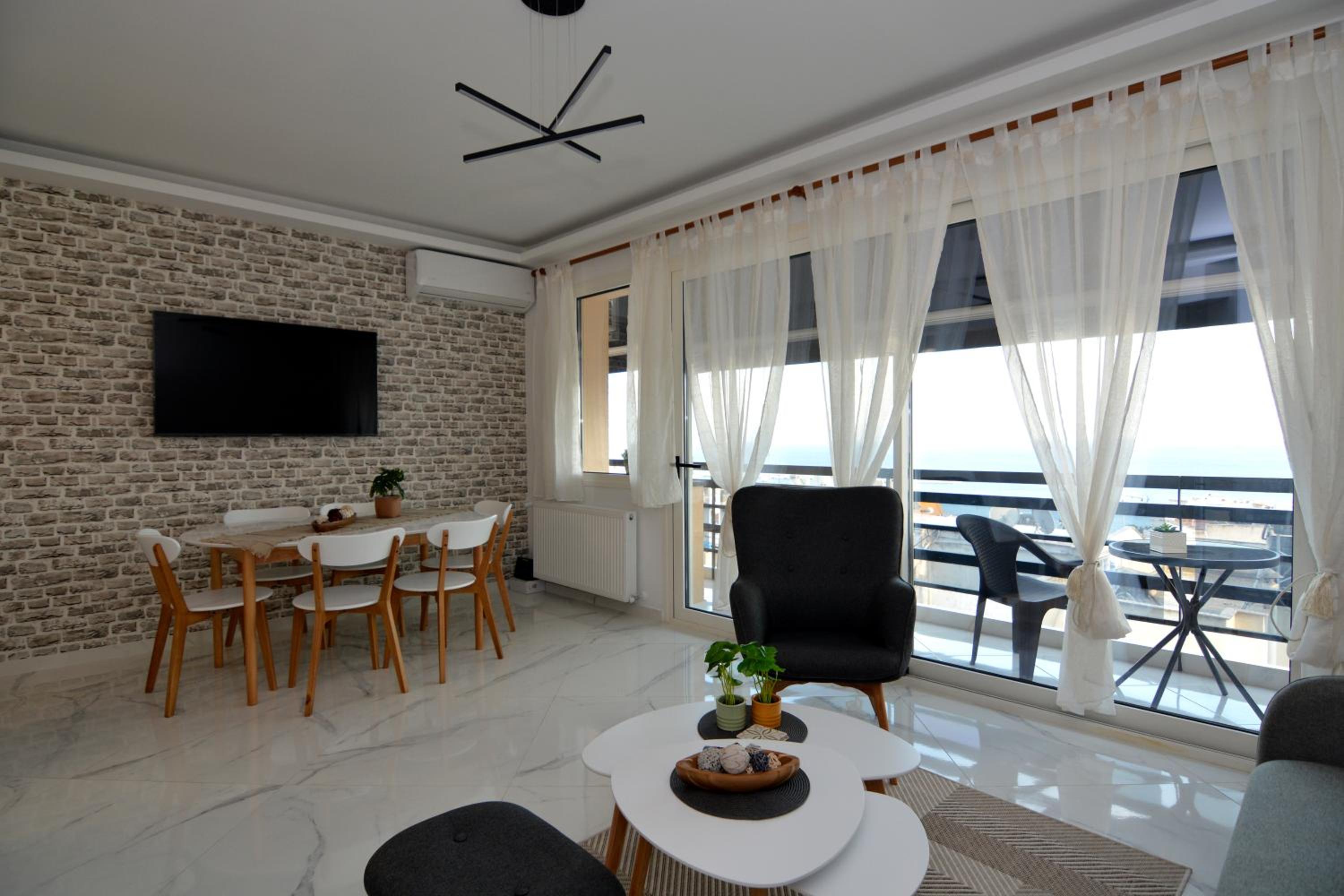 La Casa Blanca view 5
