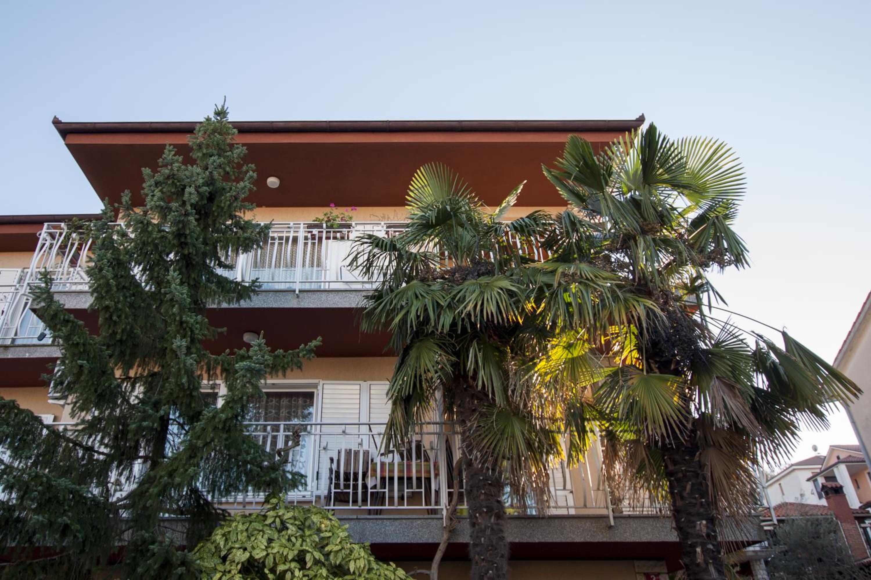 Apartments Samec