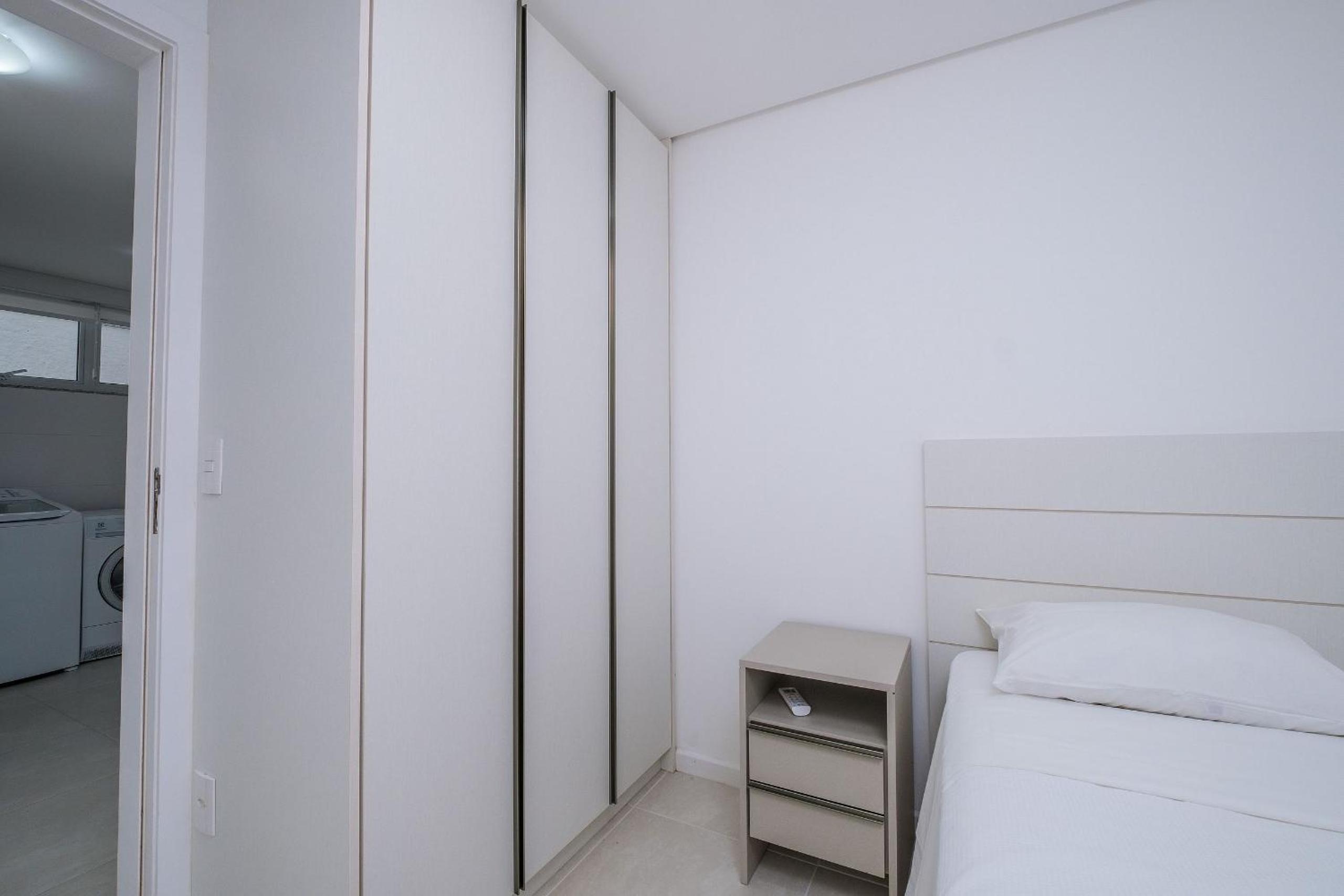 Incrível casa com churrasqueira em Jurerê RDR030