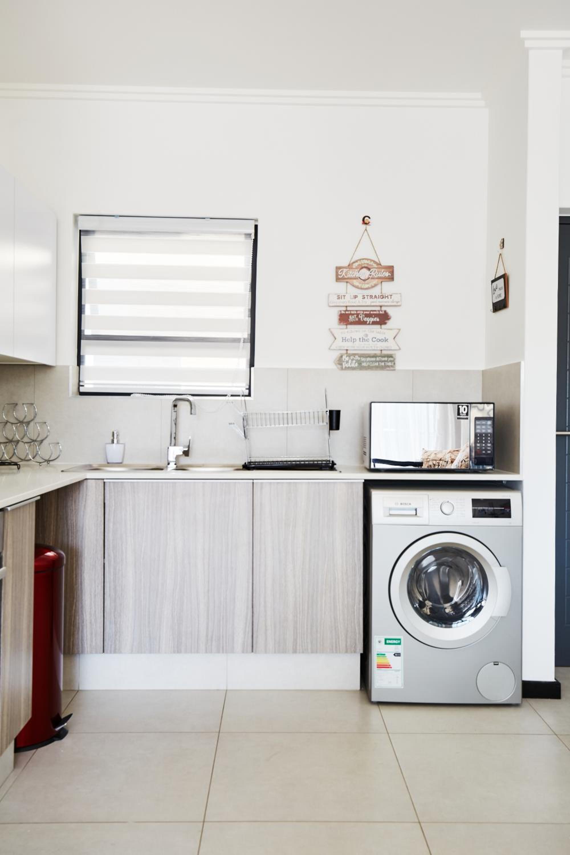 Luxurious sandton apartment with Inverter