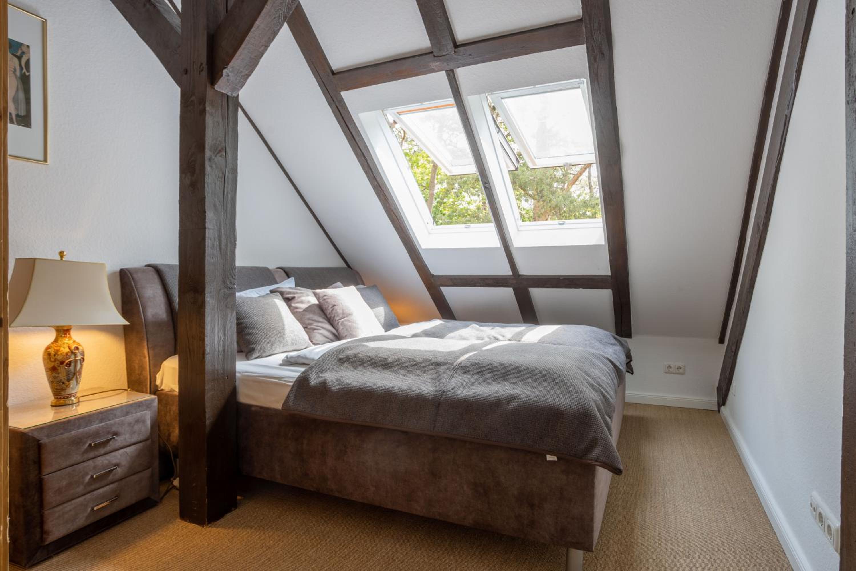 Strandvilla Hubertus Boltenhagen - Ferienwohnungen Apartment mit Parkplatz WLAN Küche Garten Grillplatz Waldbaden