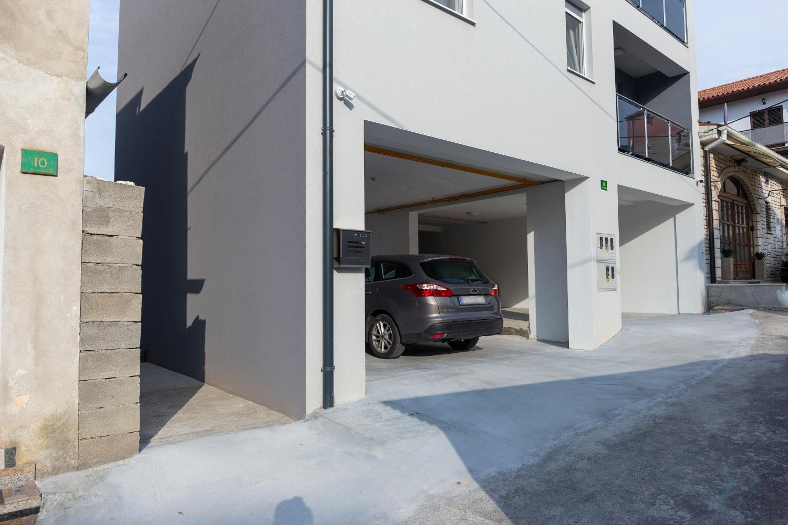 City apartments SILVER view 3