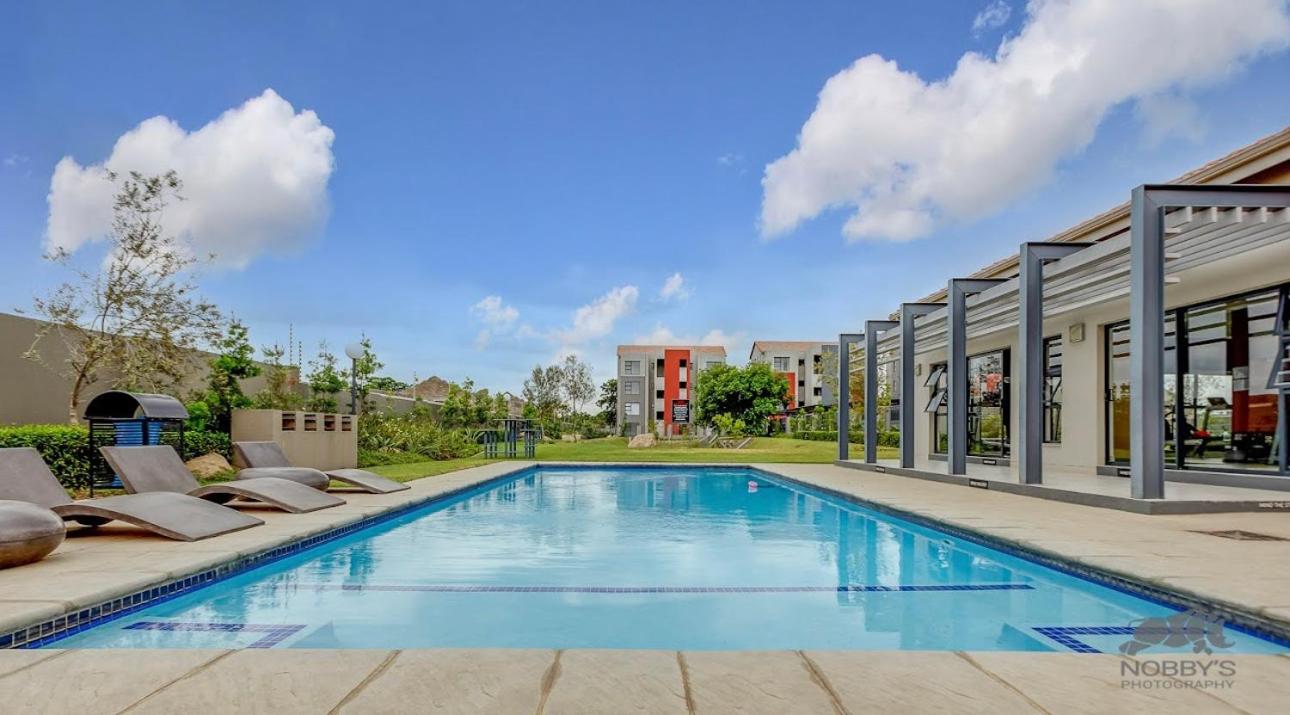 Luxurious sandton apartment with Inverter
