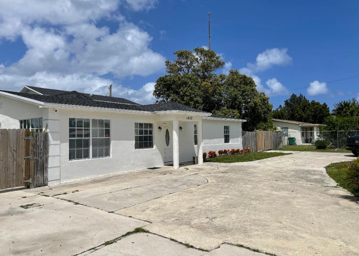 Hotel Guest houses West Palm Beach 2BR or 1BR - Image 1